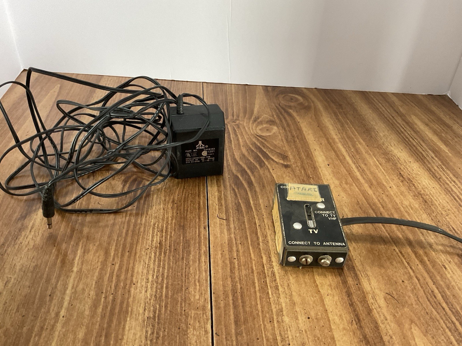 Atari 2600 Console With Multiple Controls Connections 17 Games Bundle