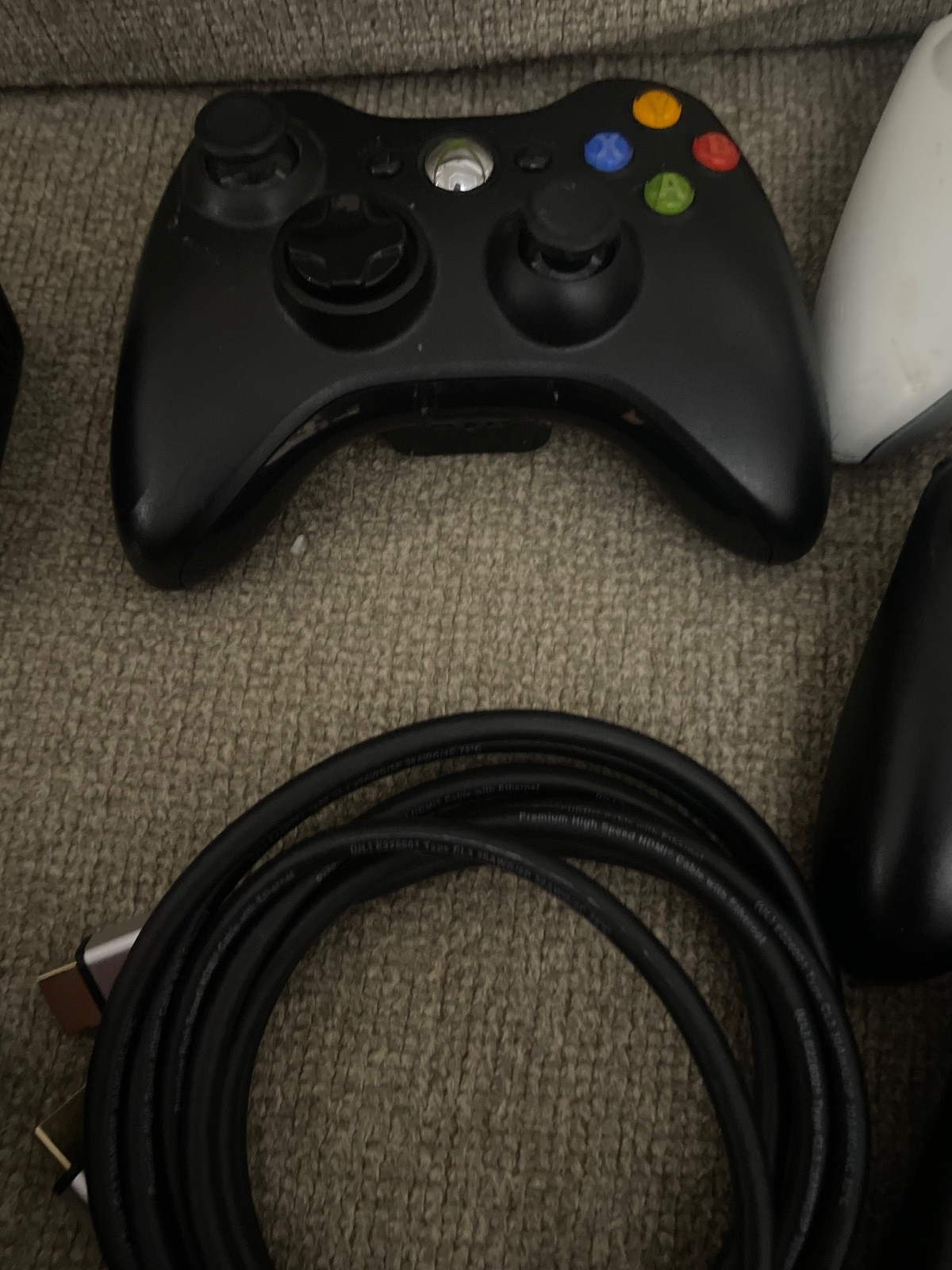 Xbox 360 S Slim Model 1439 Black Console w/ Controllers and Game