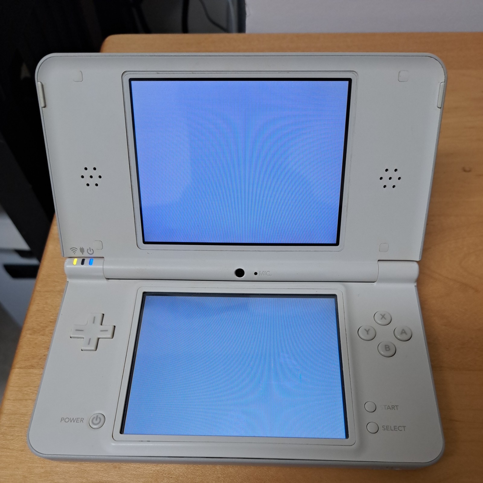 Japanese Nintendo DSI XL w/ 3rd Party Stylus, Battery, Charger. PLEASE READ