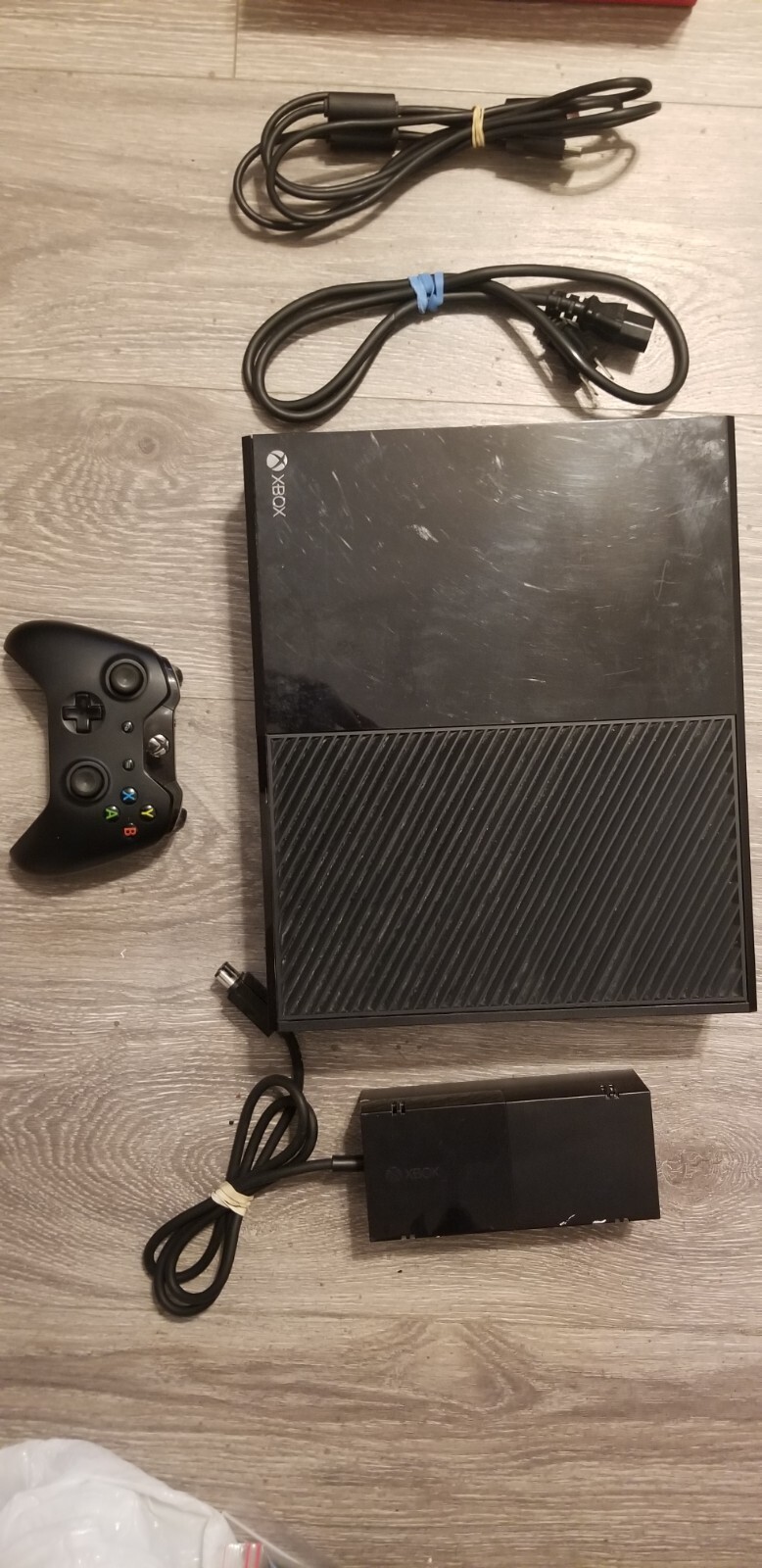 used xbox one 500gb plus 13 games (in photos)controller power block 