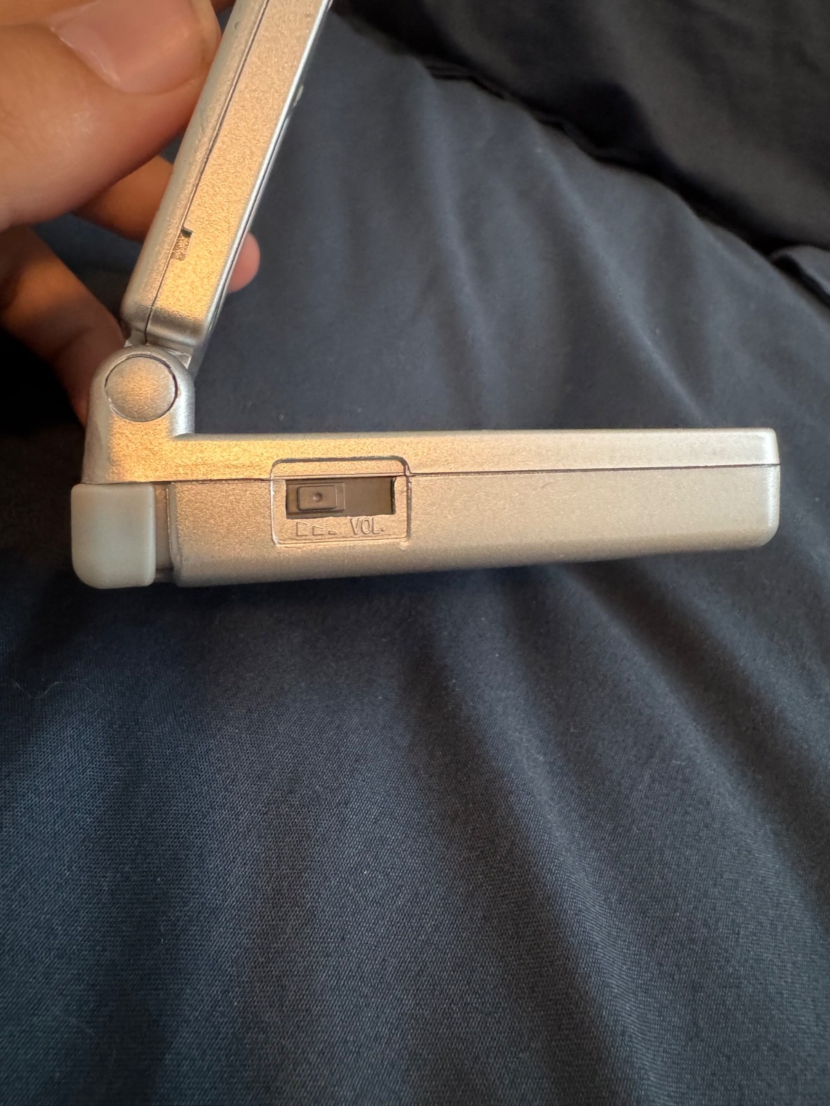 AGS-101 Nintendo Game Boy Advance SP Handheld System – Silver