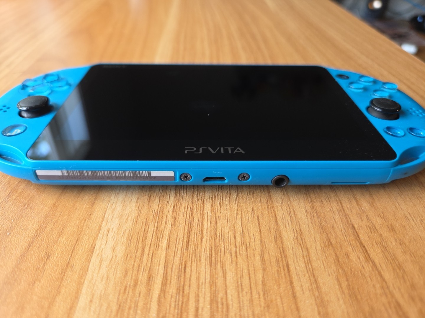 Sony PS Vita 2000 Slim PCH-2000 – Aqua Blue (buttons and sticks unresponsive)