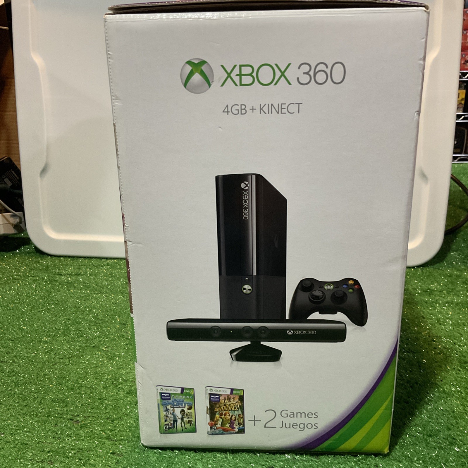 Xbox 360 4GB Kinect Bundle Box – Games Kinect Sports, Adventure, NCAA 14 + Sonic