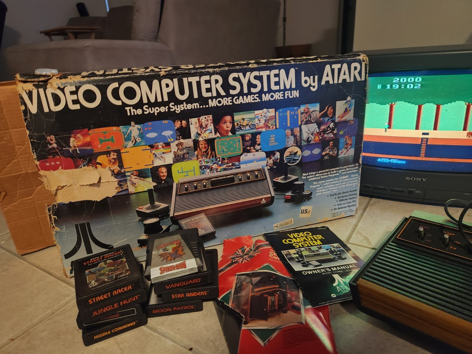 Vintage Atari 2600 Video Computer System Console CX-2600 Box 2 Joysticks Paddles