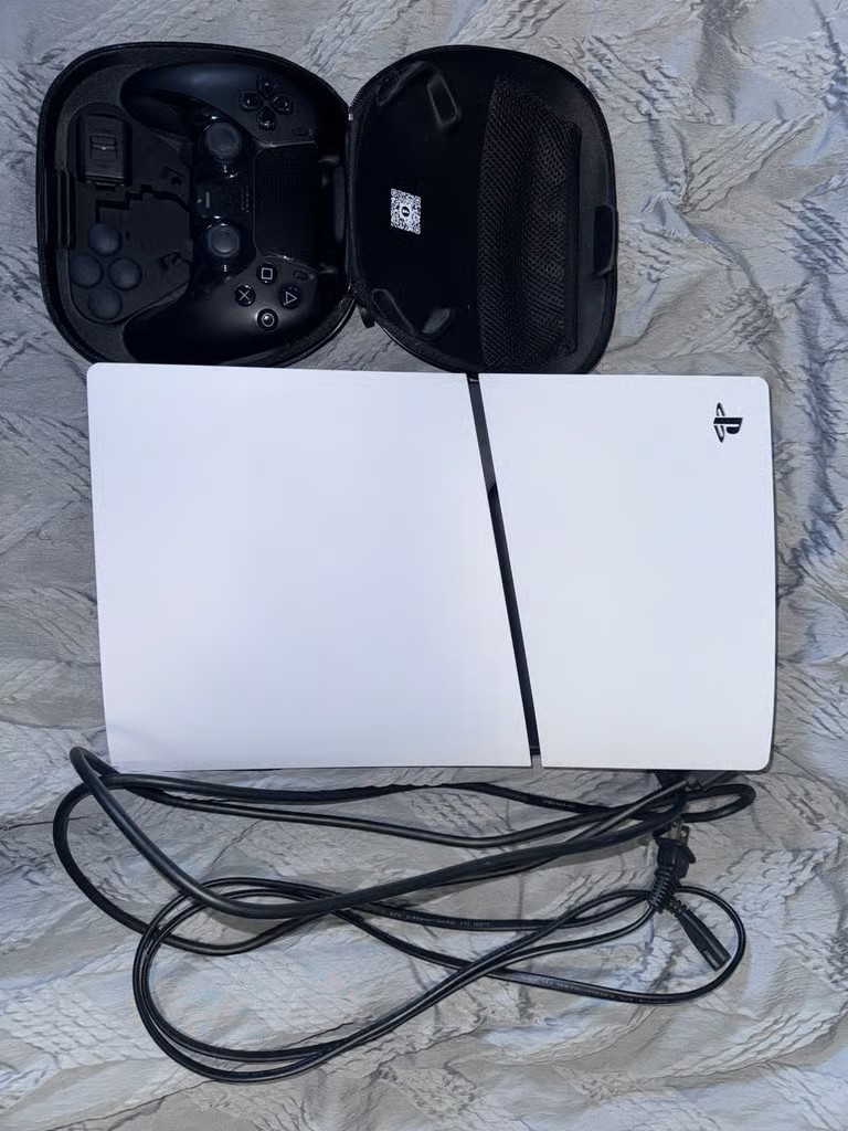 Sony PS5 Slim Digital Edition Console – White w/ pro controller