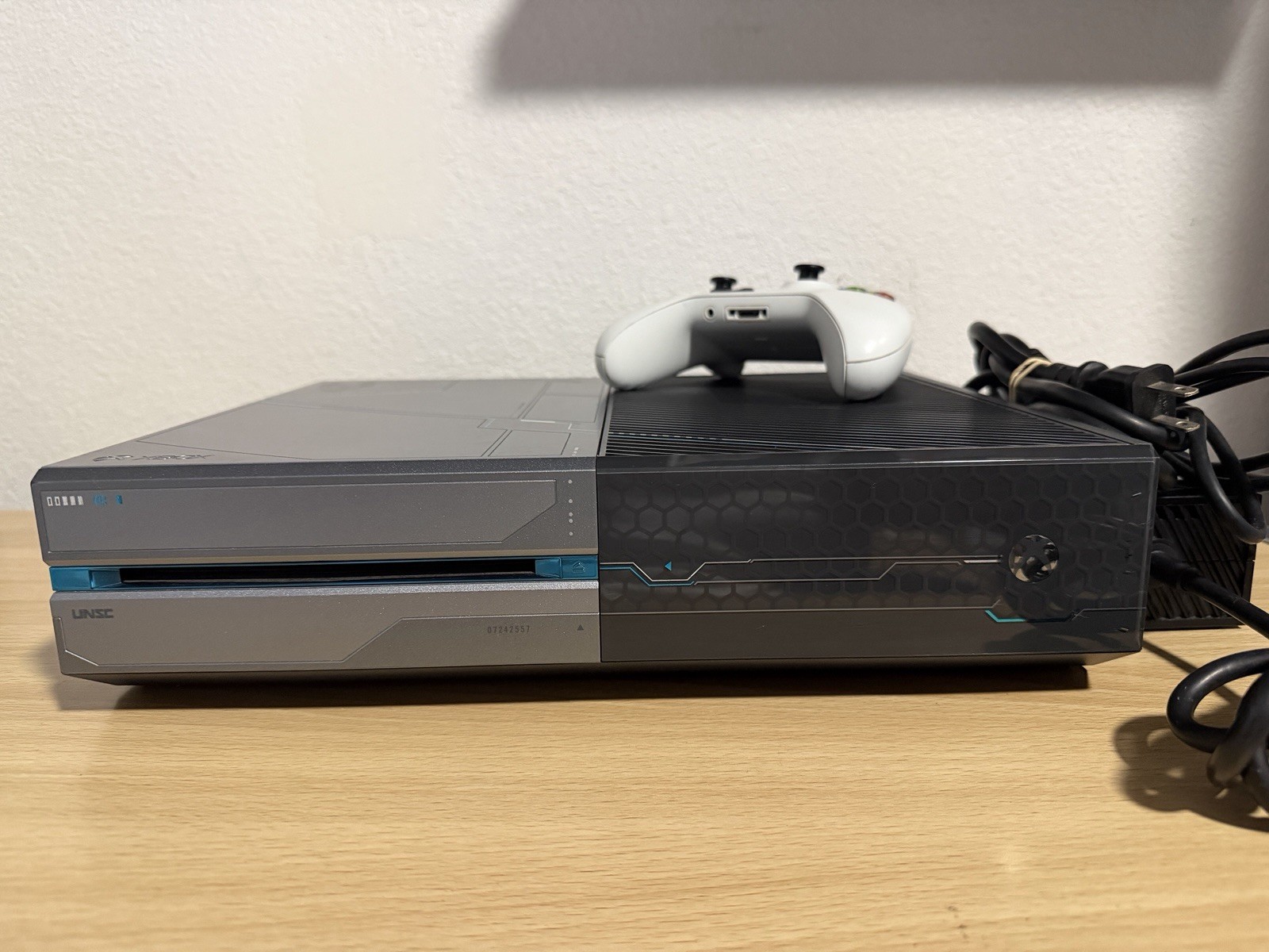 Microsoft Xbox One Halo 5: Guardians Limited Edition 1TB Console Tested/Works