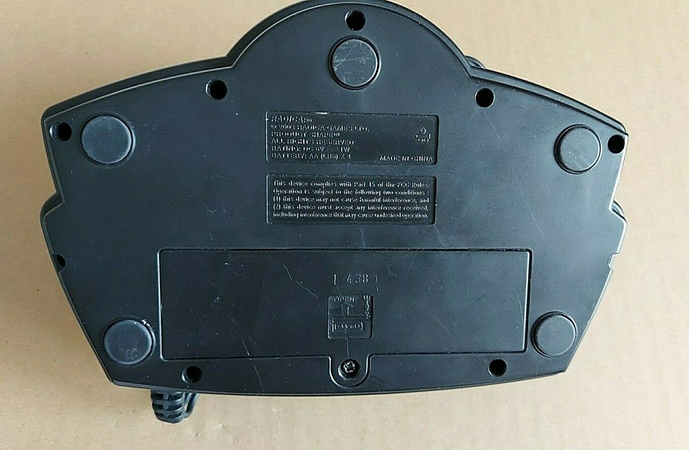 Space Invaders 5-in-1 Plug N Play TV Game Radica Retro Video Games 2003