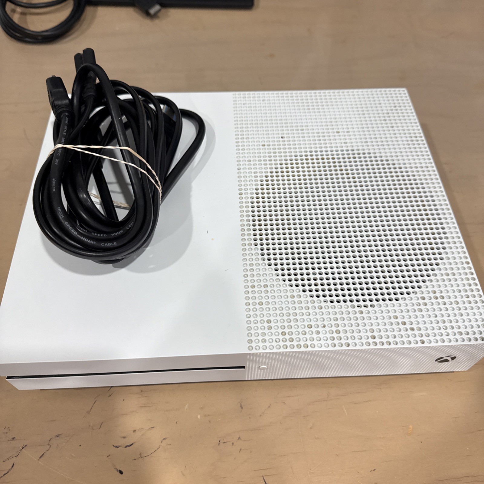 Microsoft Xbox One S 1681 White 500GB Home Console Gaming System Tested