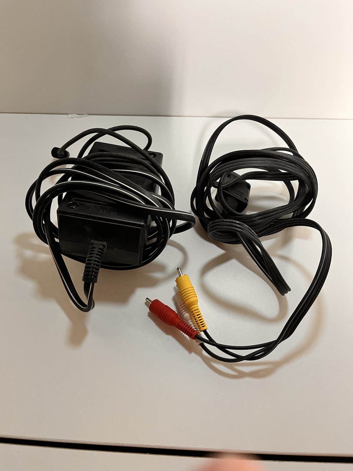 Nintendo GameCube DOL-001 Black Console Original Box & Cables (no controller)