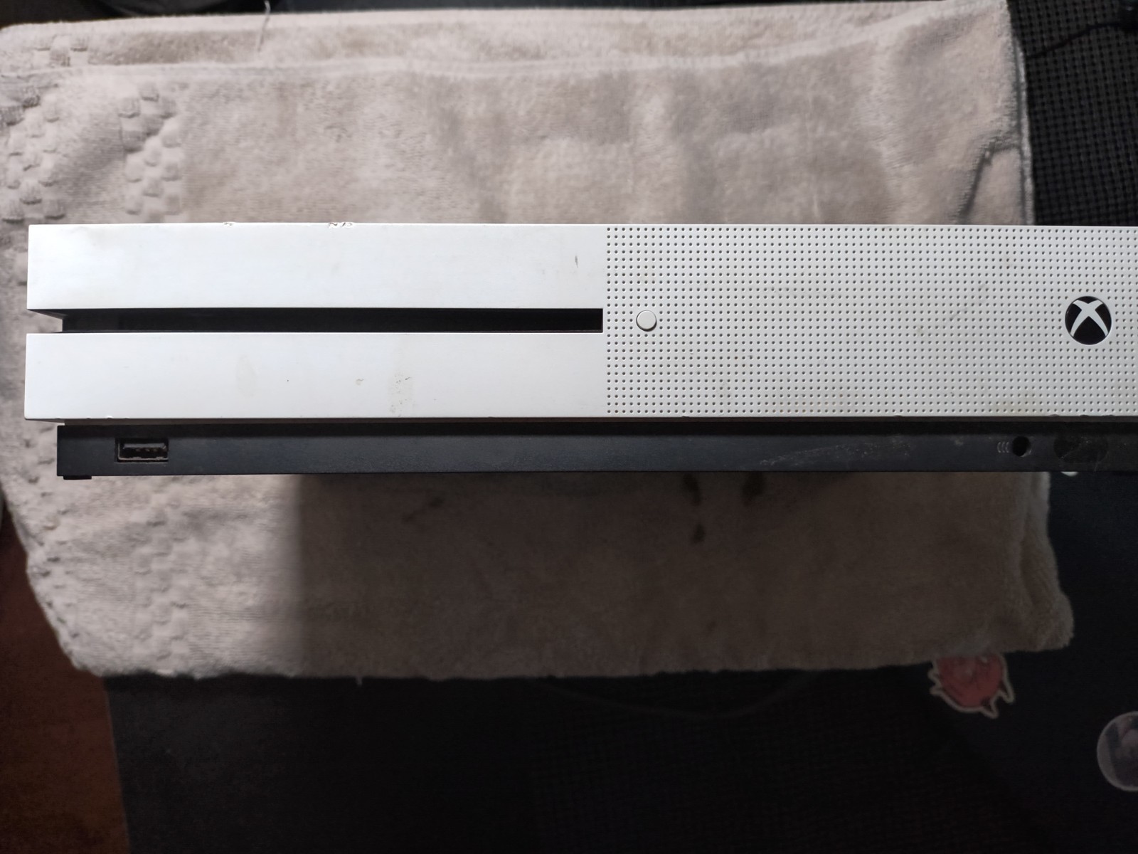 Microsoft Xbox One S 1681 White System Console Only For Parts or Repair