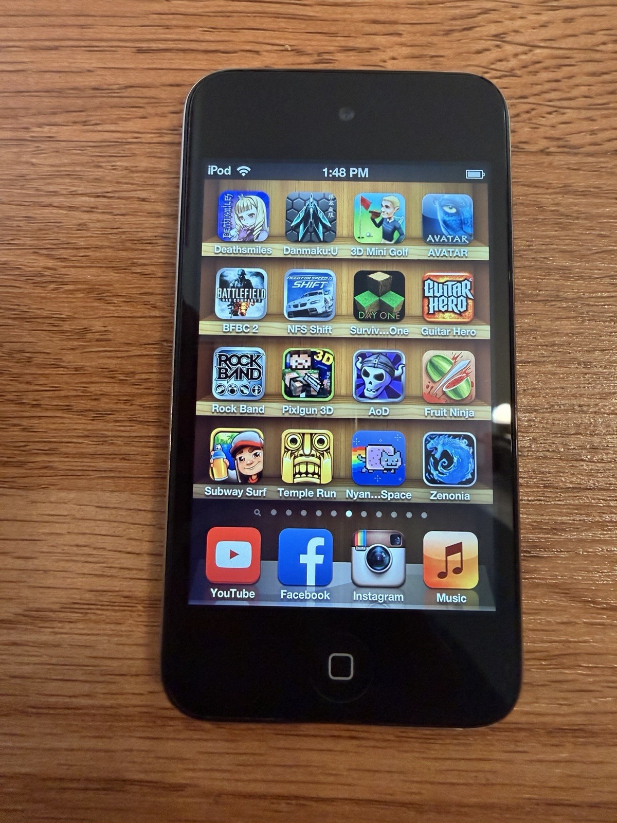 iPod touch 4th 64gb 160 Retro Games Voltron Resident Evil Infinity Blade