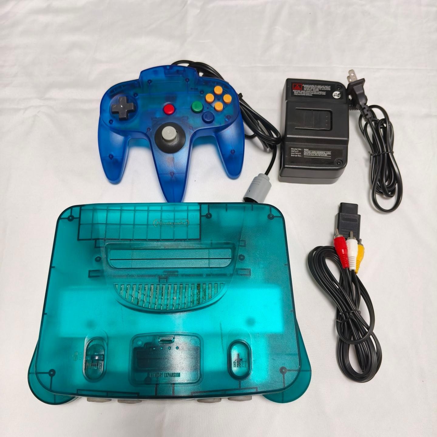 USA Nintendo N64 Console Systemv Clear Shell Bundle W/Oem controller Cords