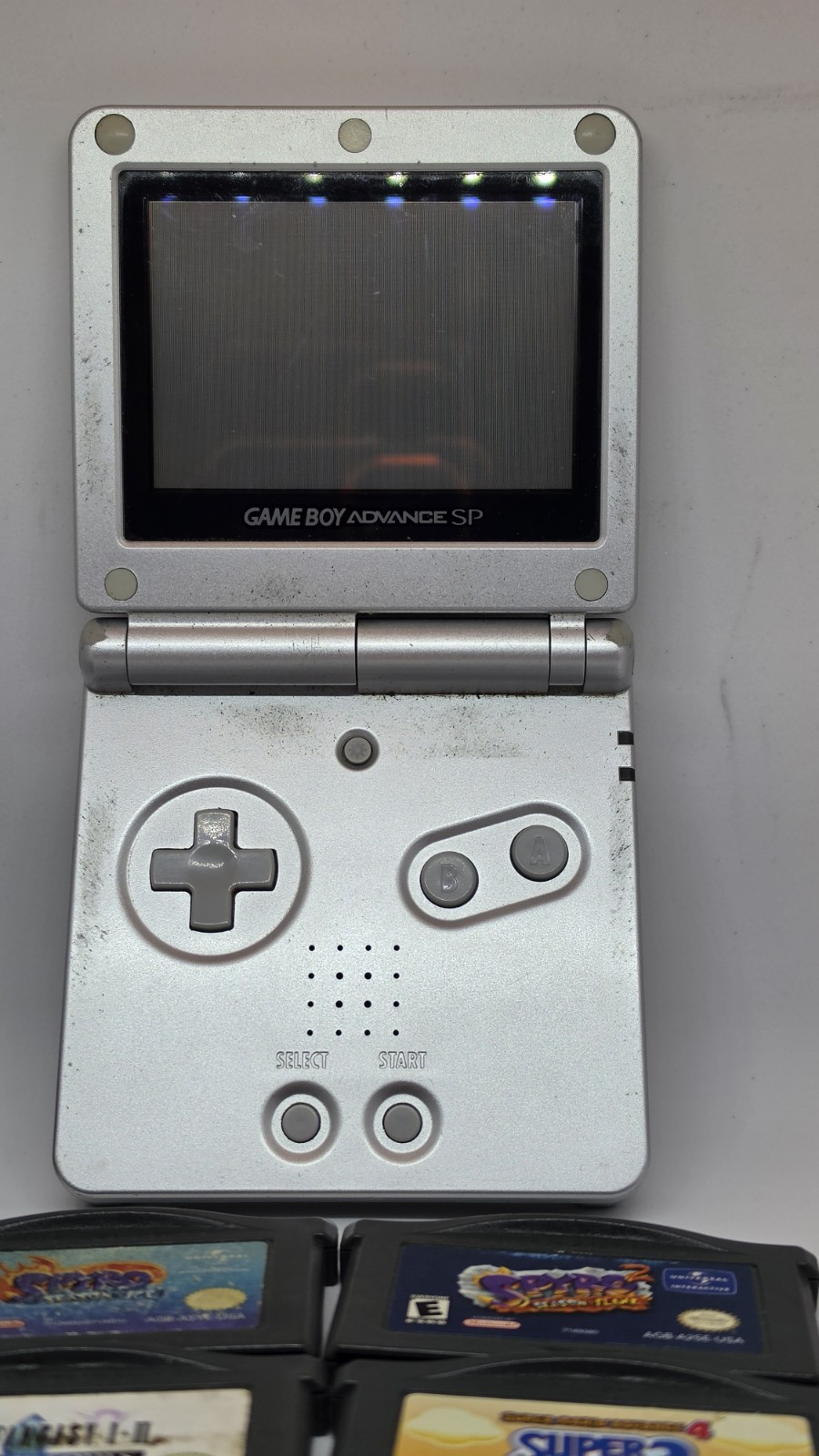 Nintendo Game Boy Advance SP AGS-001 Silver Console + 4 Games Tested