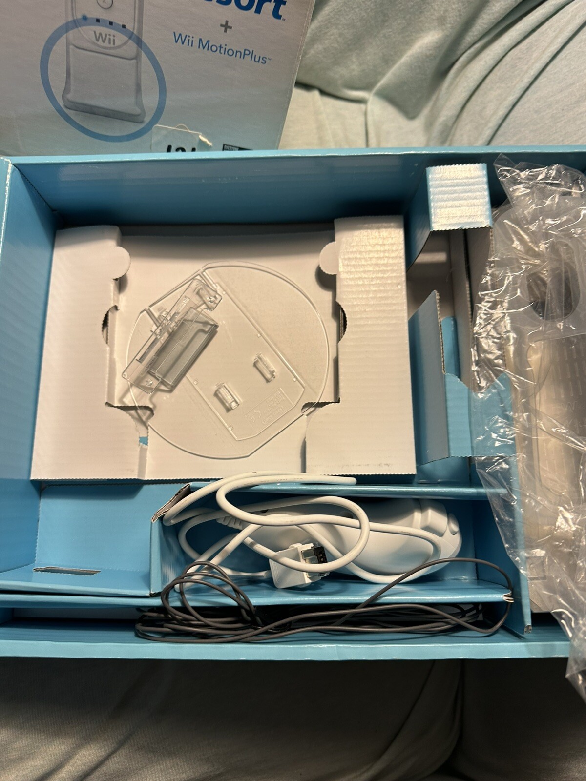 Nintendo Wii (Sports and Resort) *MotionPlus* White Console CIB *Tested* in BOX
