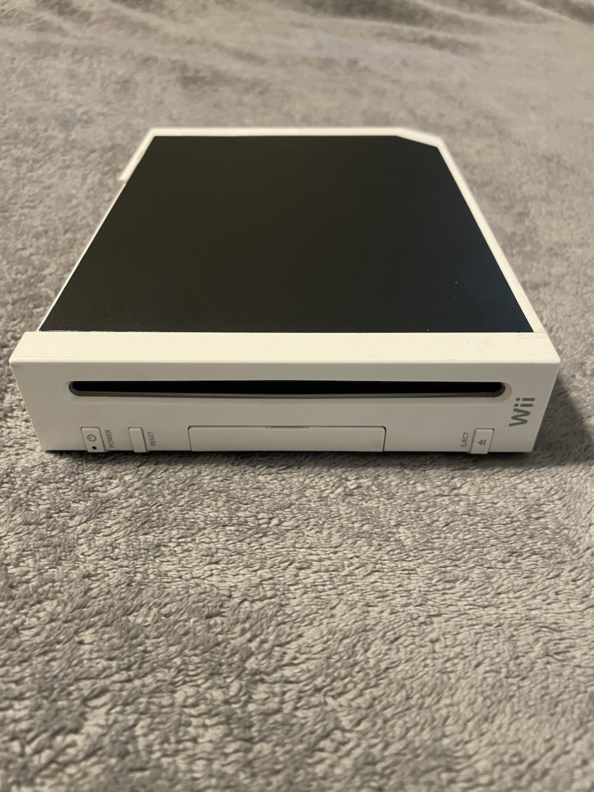 *Used* Nintendo Wii RVL-001 512 MB (White) (GameCube Compatible)**CONSOLE ONLY**