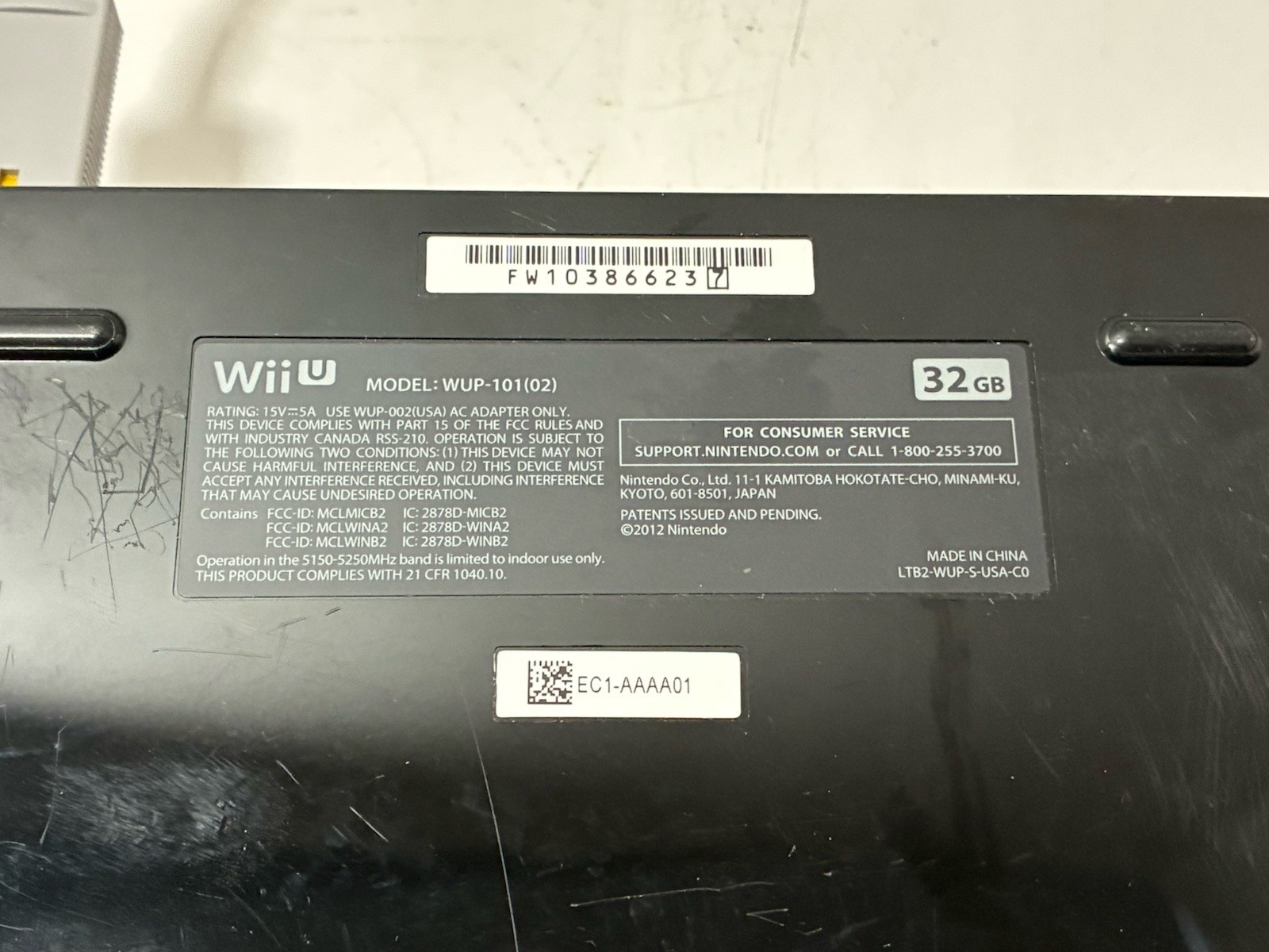 Nintendo Wii U 32GB Deluxe Console & Charger Only WUP-101(02)