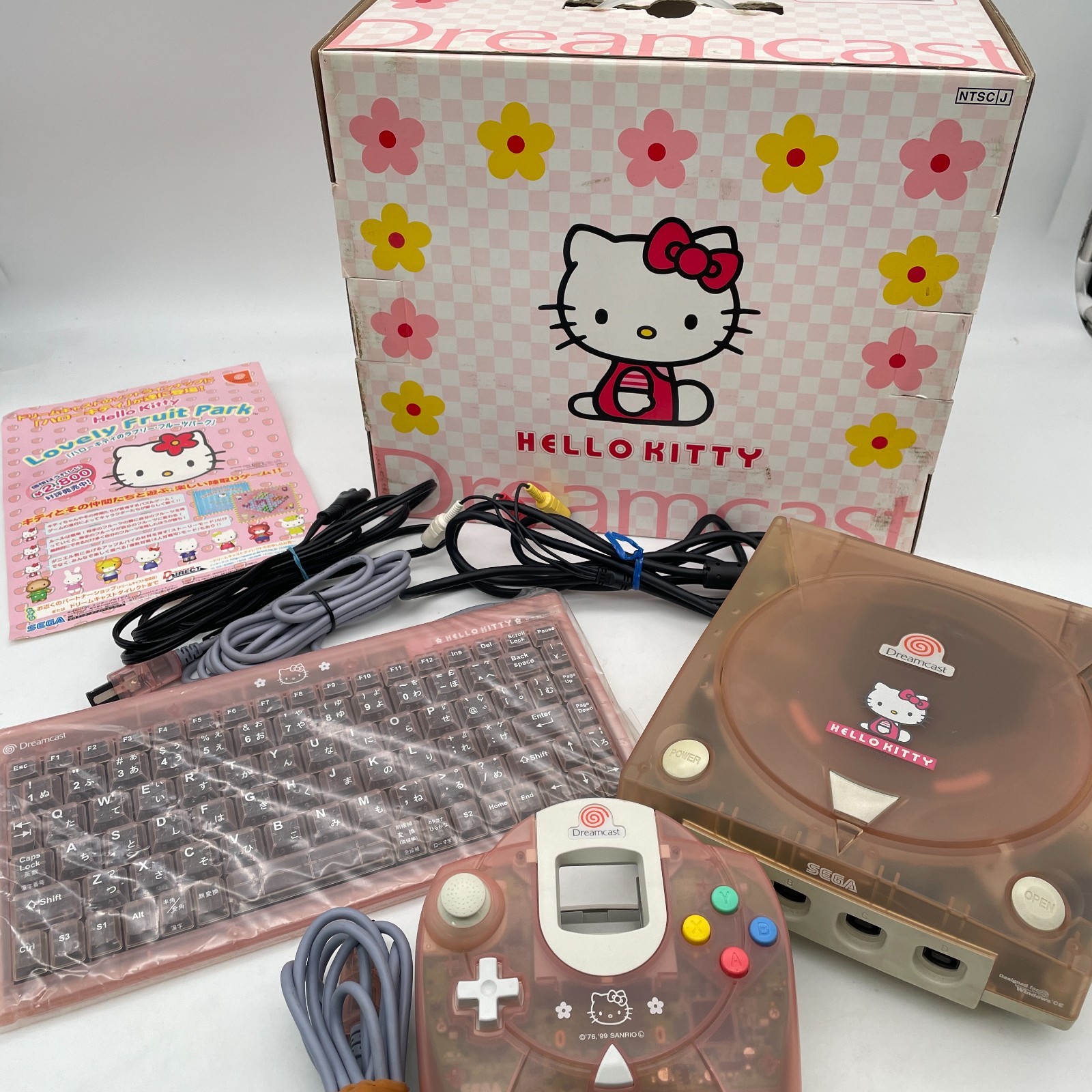 SEGA Dreamcast HELLO KITTY PINK HKT-3000 Console Set Tested w/ BOX