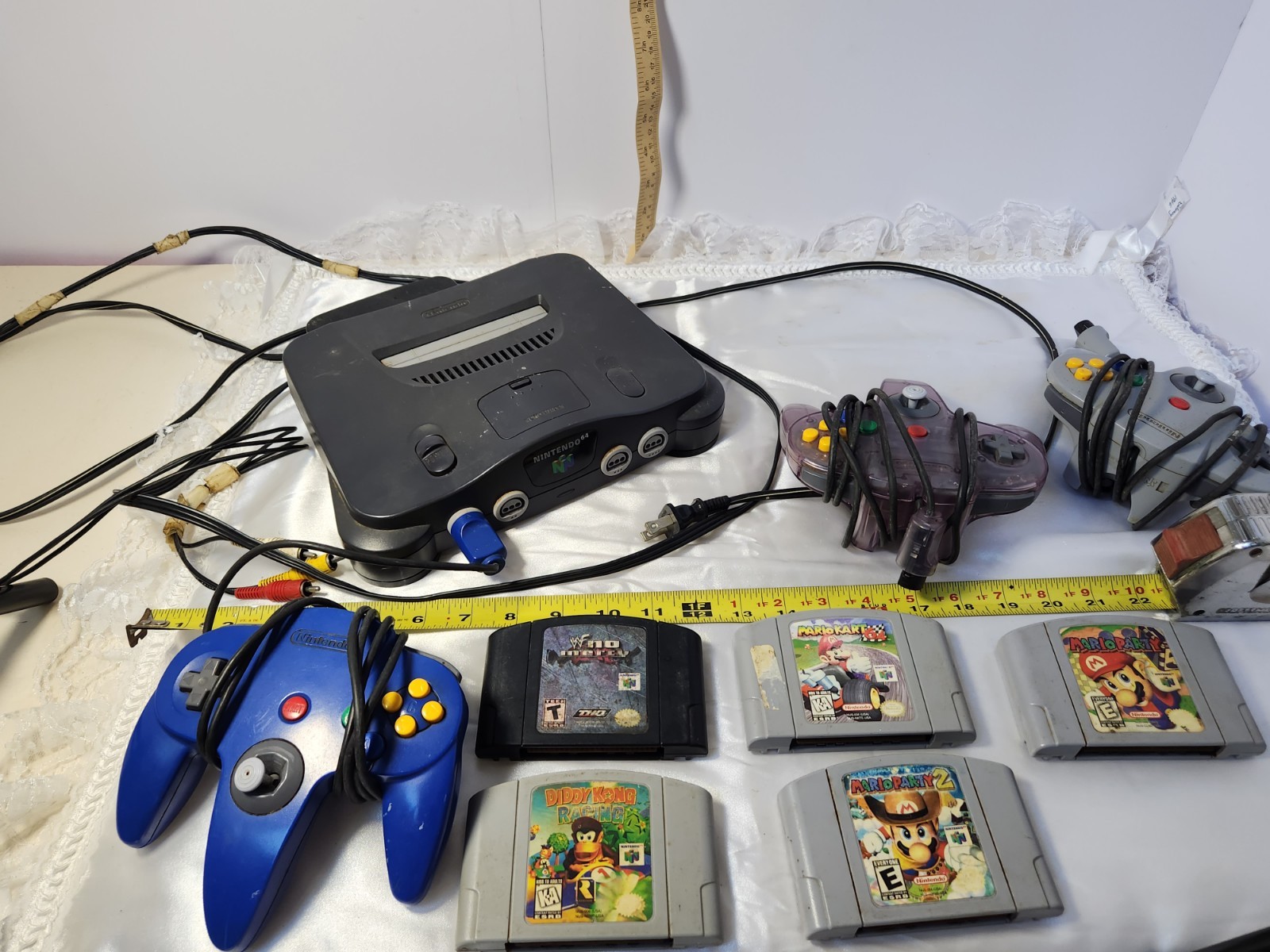 Nintendo 64 Console Bundle Three Remotes Mario Party 1,2+ Mario Kart DKR+WFNM