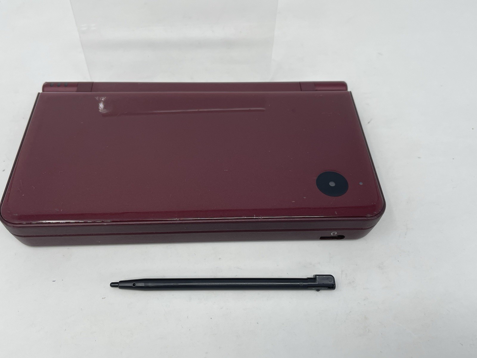 Nintendo DSi XL Handheld Game Console UTL-001 Burgundy W/ Charger Only Works