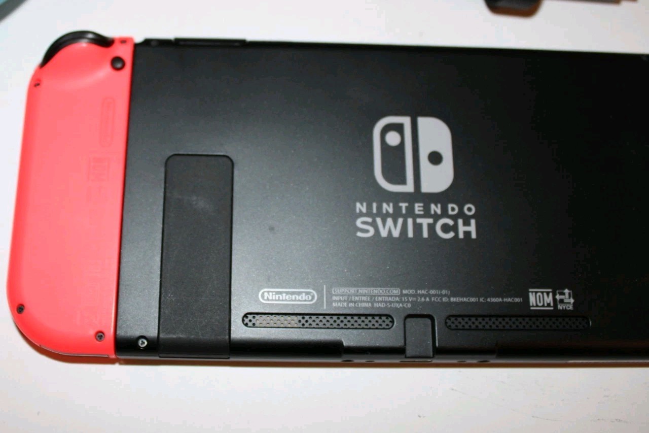 Nintendo Switch Console Model HAC-001(01) Bundle w/ 3 Games, Carrying Case, Extr