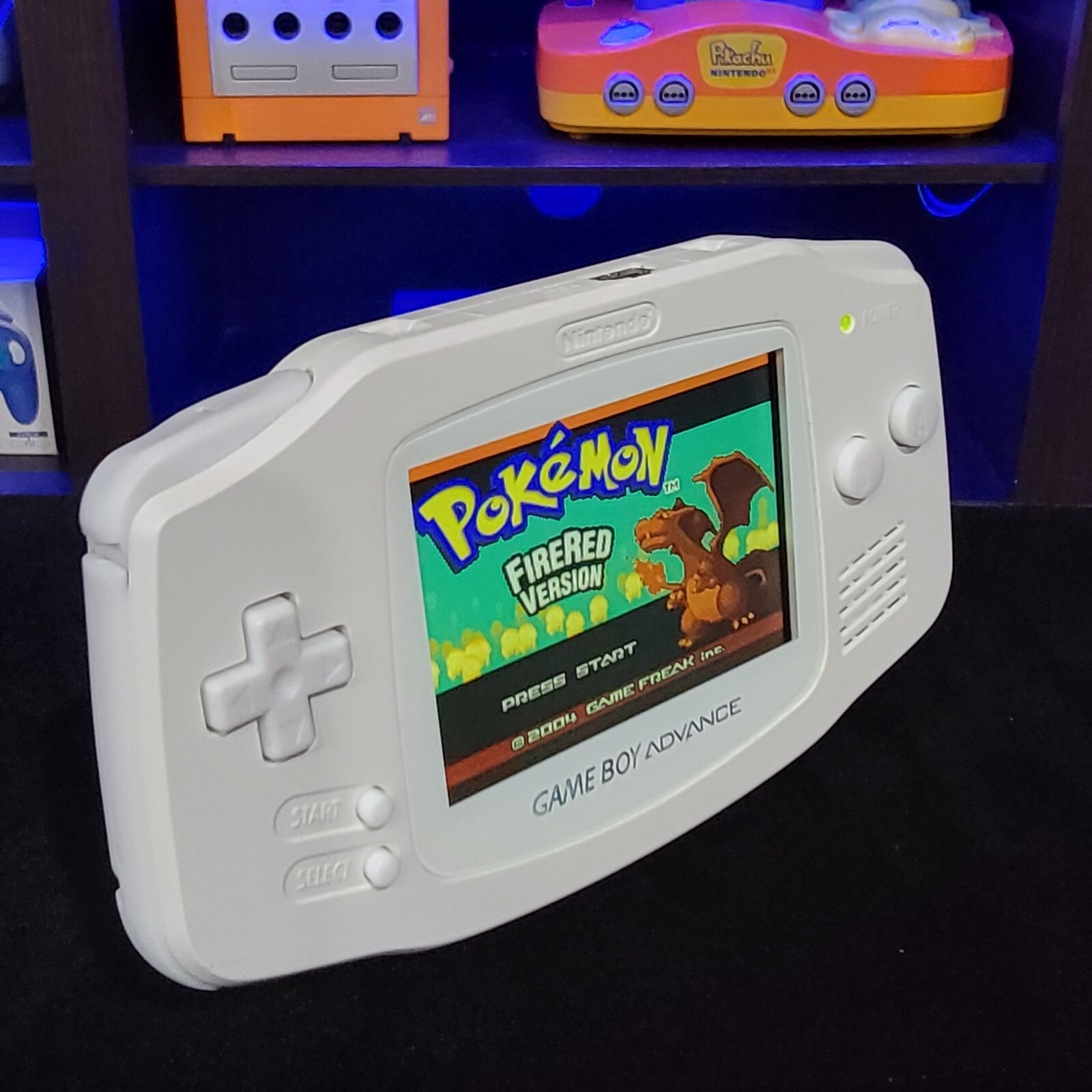 White Game Boy Advance GBA iPS Backlit LCD Usb-C 1800 mAh Rechargeable Battery
