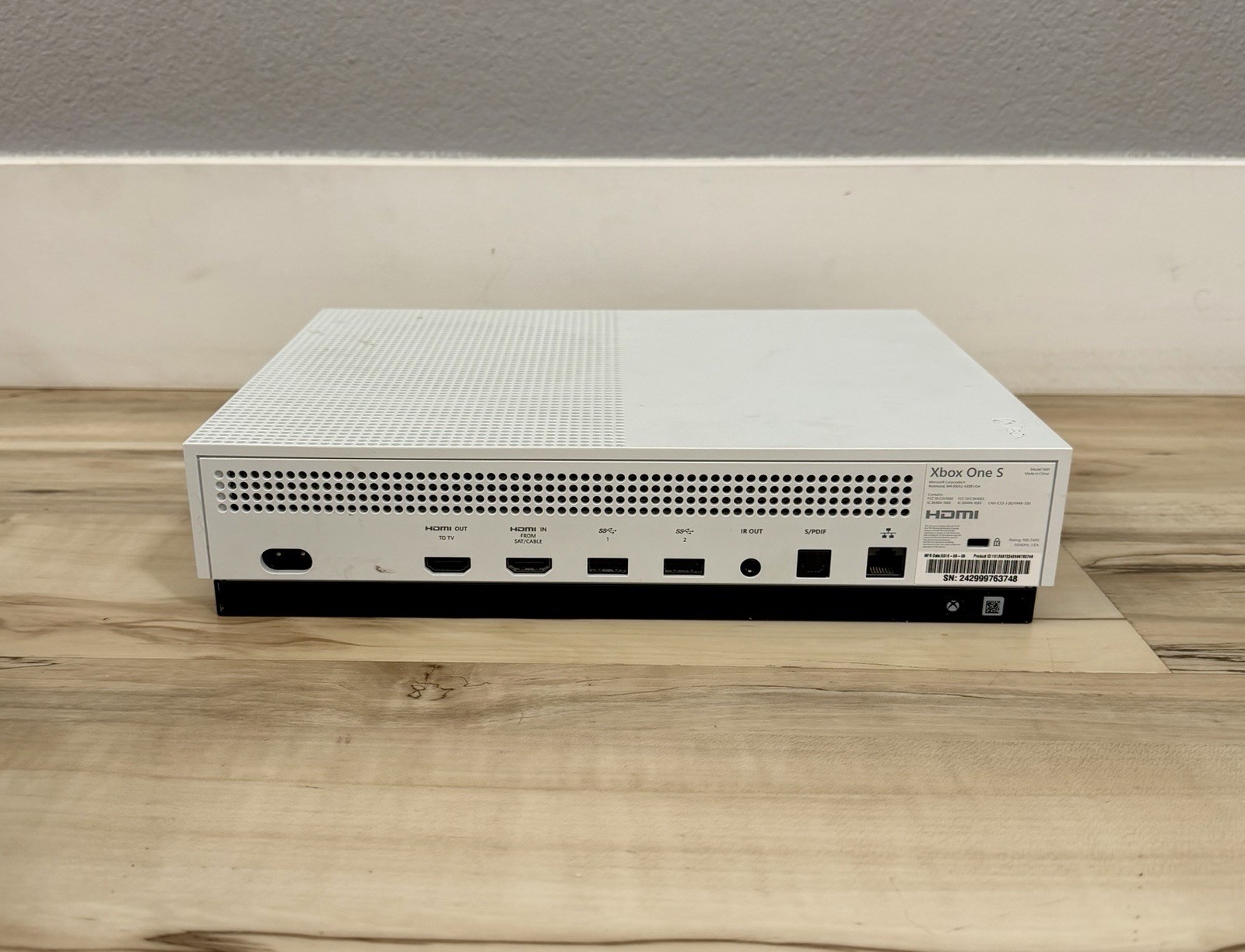 Microsoft Xbox One S Console 1681 Bundle W/ Controller + 5 Games – Working