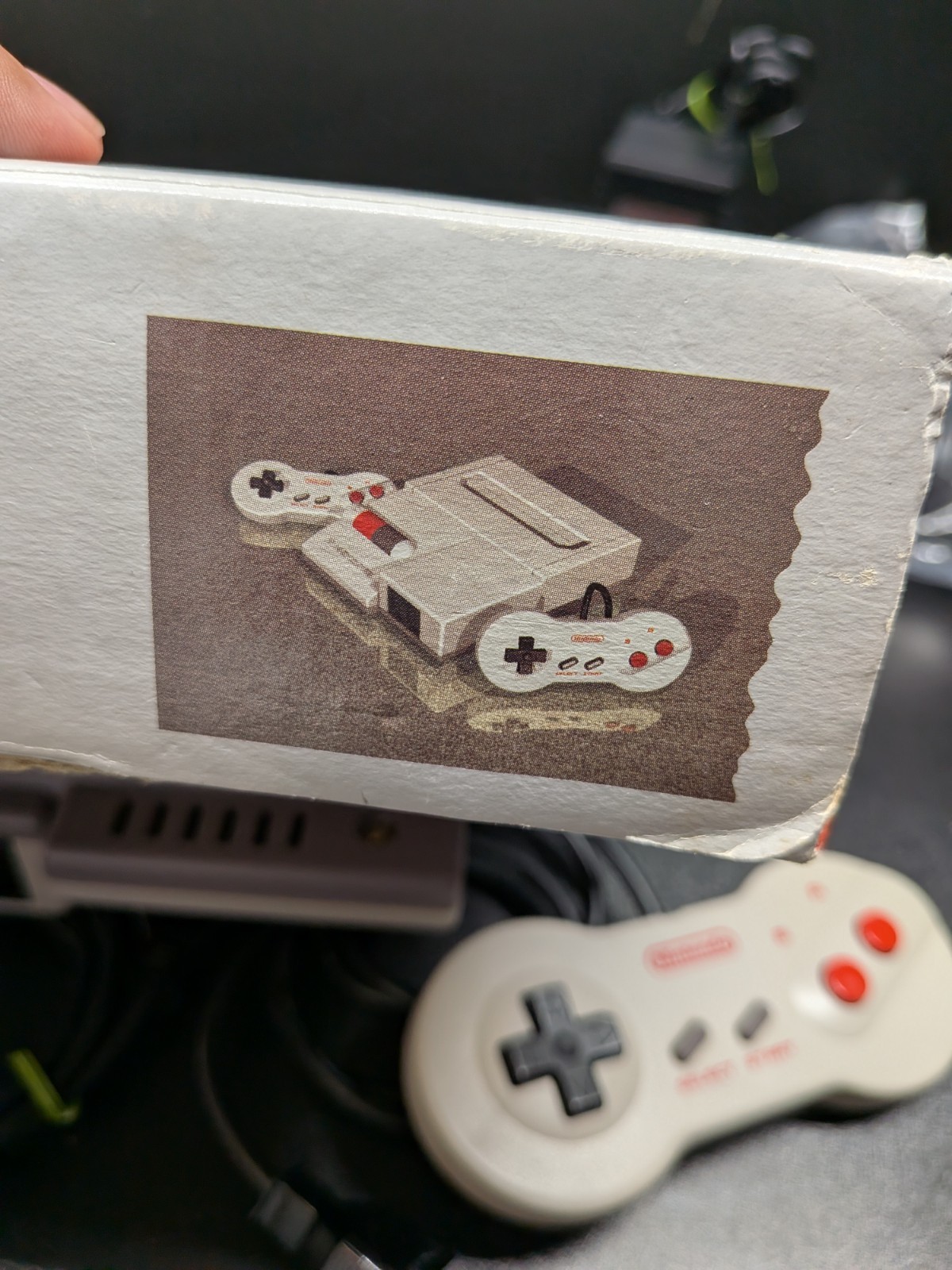 AV FAMICOM CONSOLE With Box Games & 2 Controllers US Seller Tested Works Well