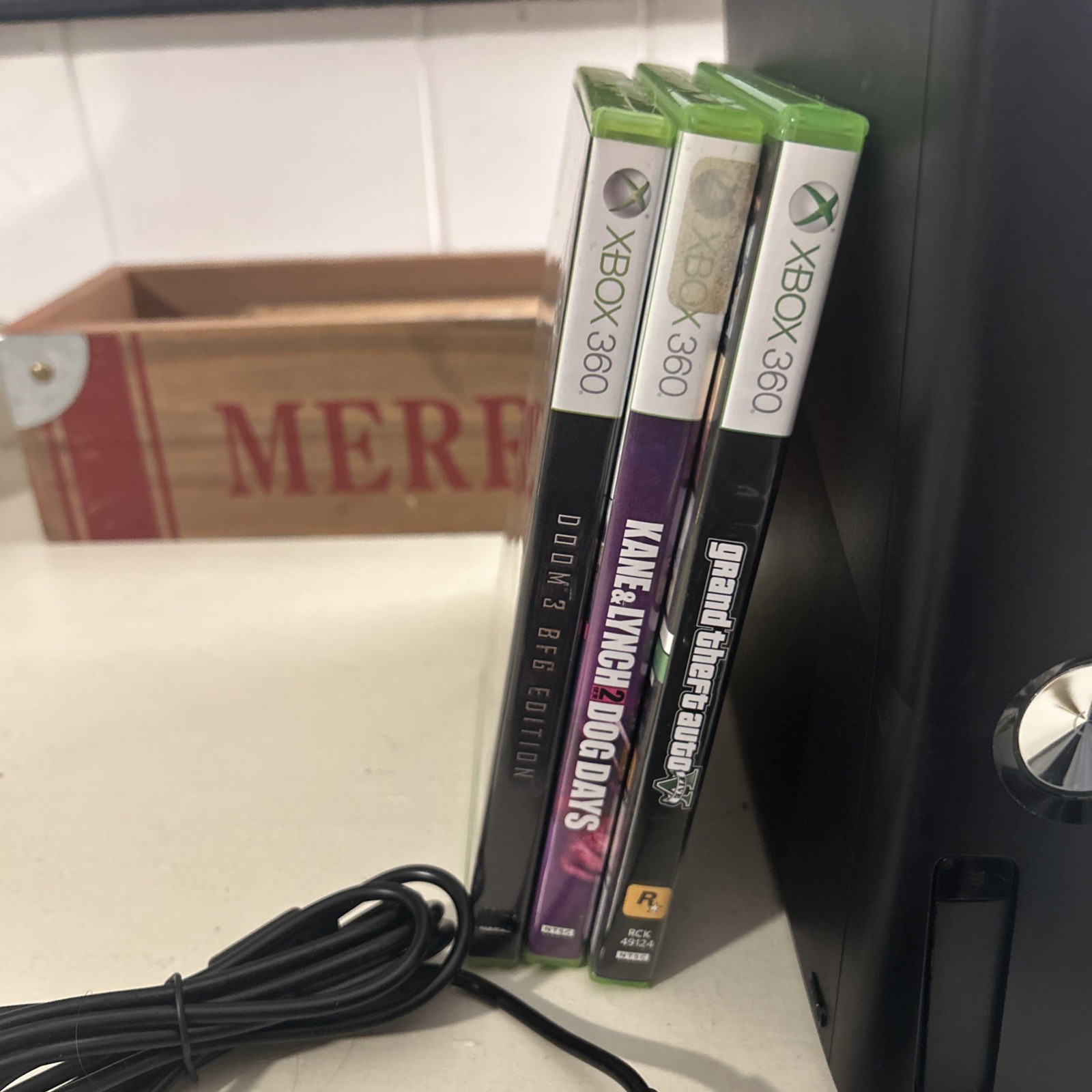 Xbox 360 S Slim Console Lot with three games one controller Controller Tested