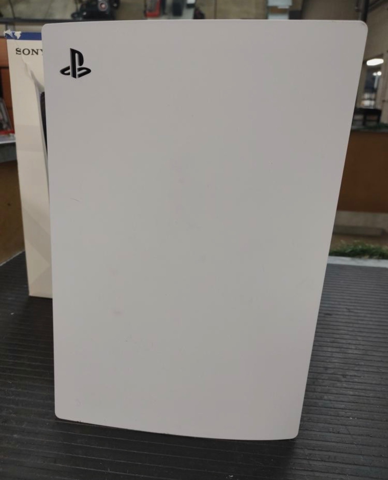 Sony PlayStation 5 Blu-Ray Edition Console **Read Description**