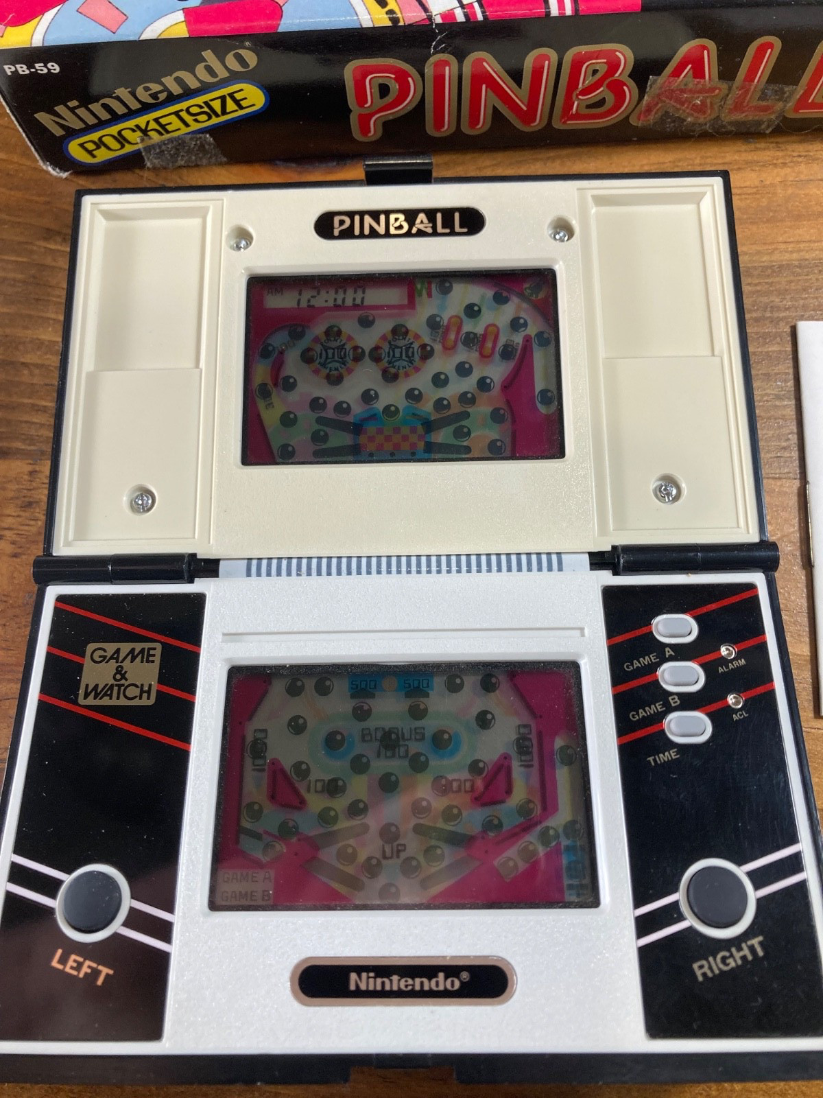 NINTENDO GAME & WATCH PINBALL 1983 CIB FULLY FUNCTIONAL NEAR MINT CONDITION