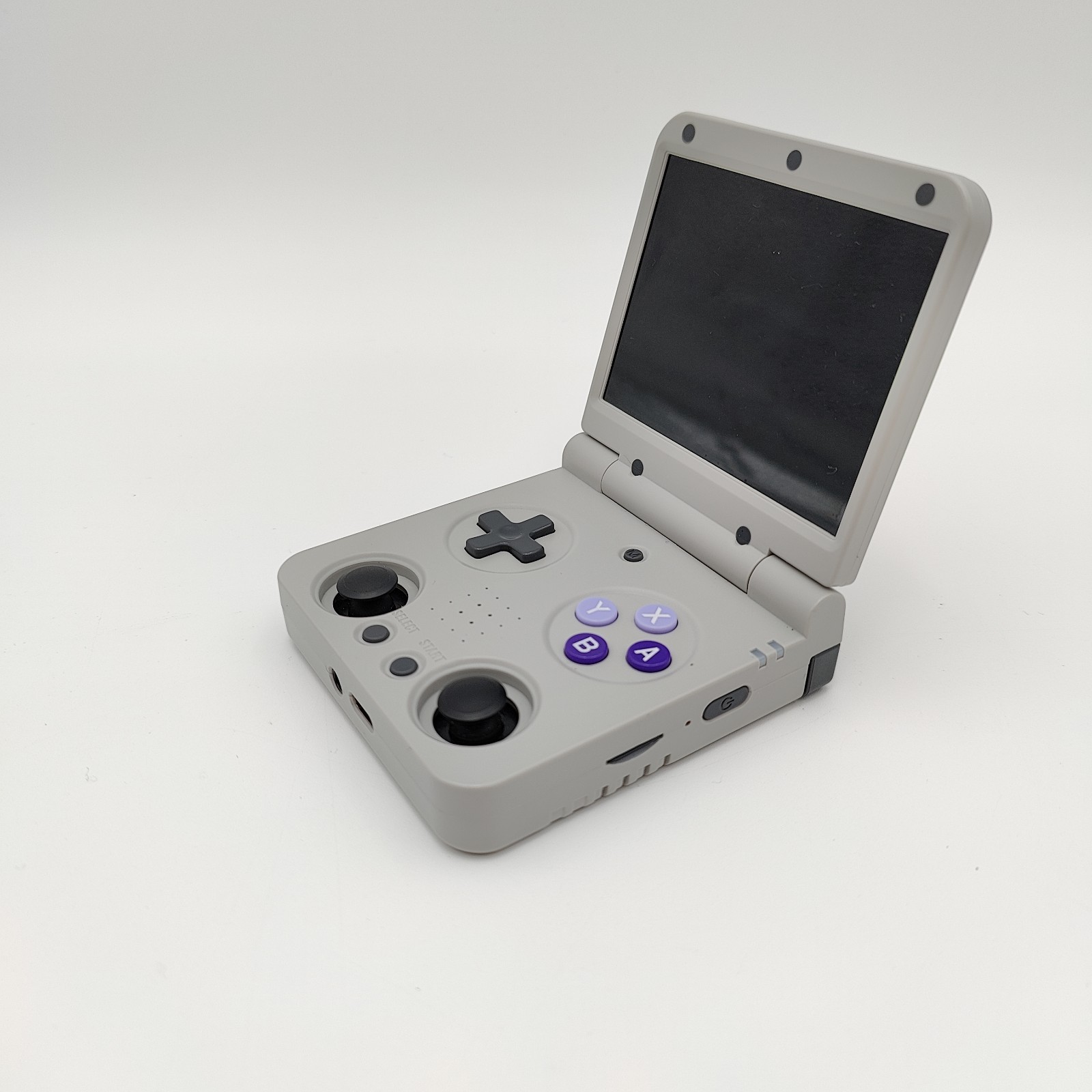 Miyoo Flip V2 – SNES (US) Grey Color Emulation Handheld with Case!