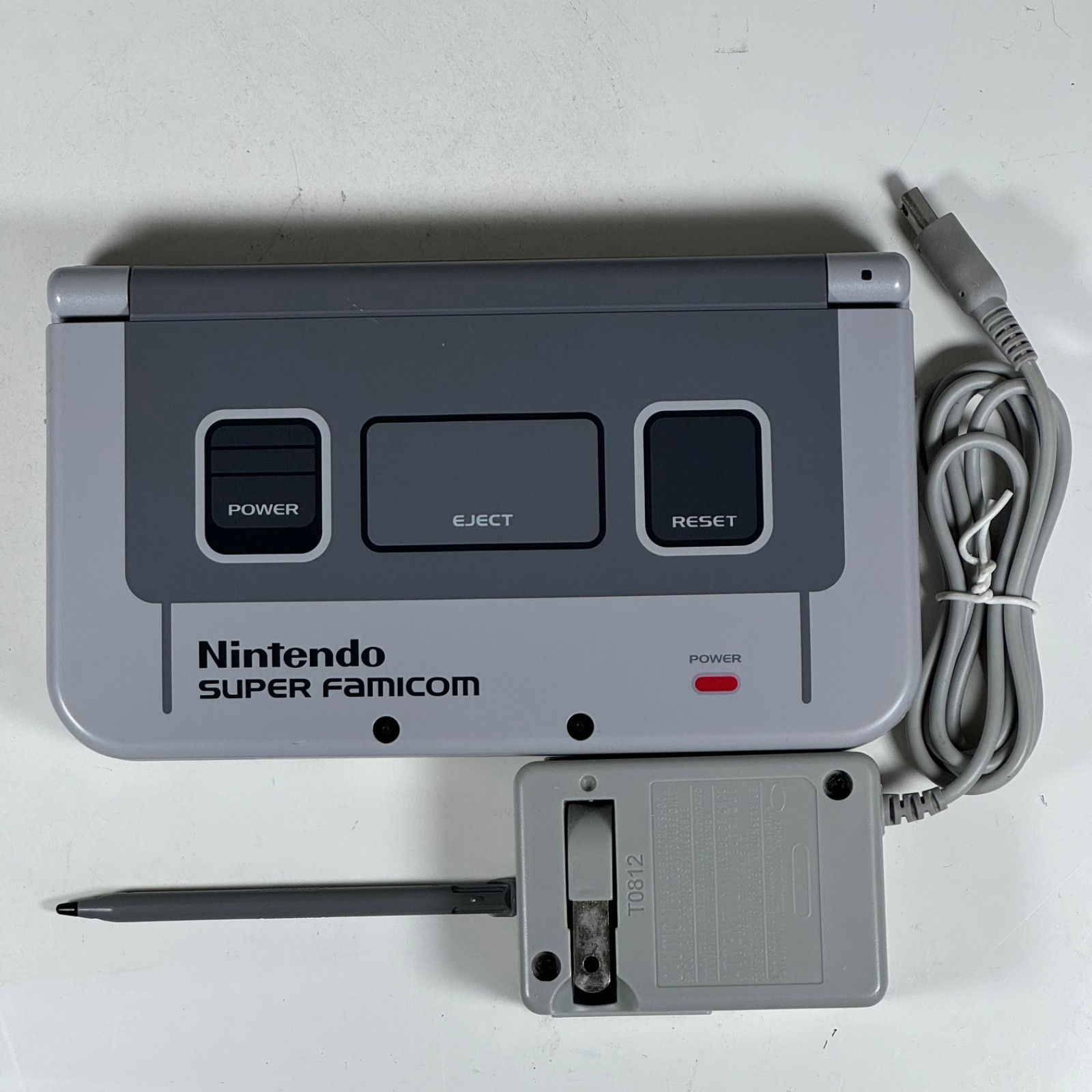 New Nintendo 3DS XL LL Nintendo Super Famicom Console w/ Accessories- USA Seller