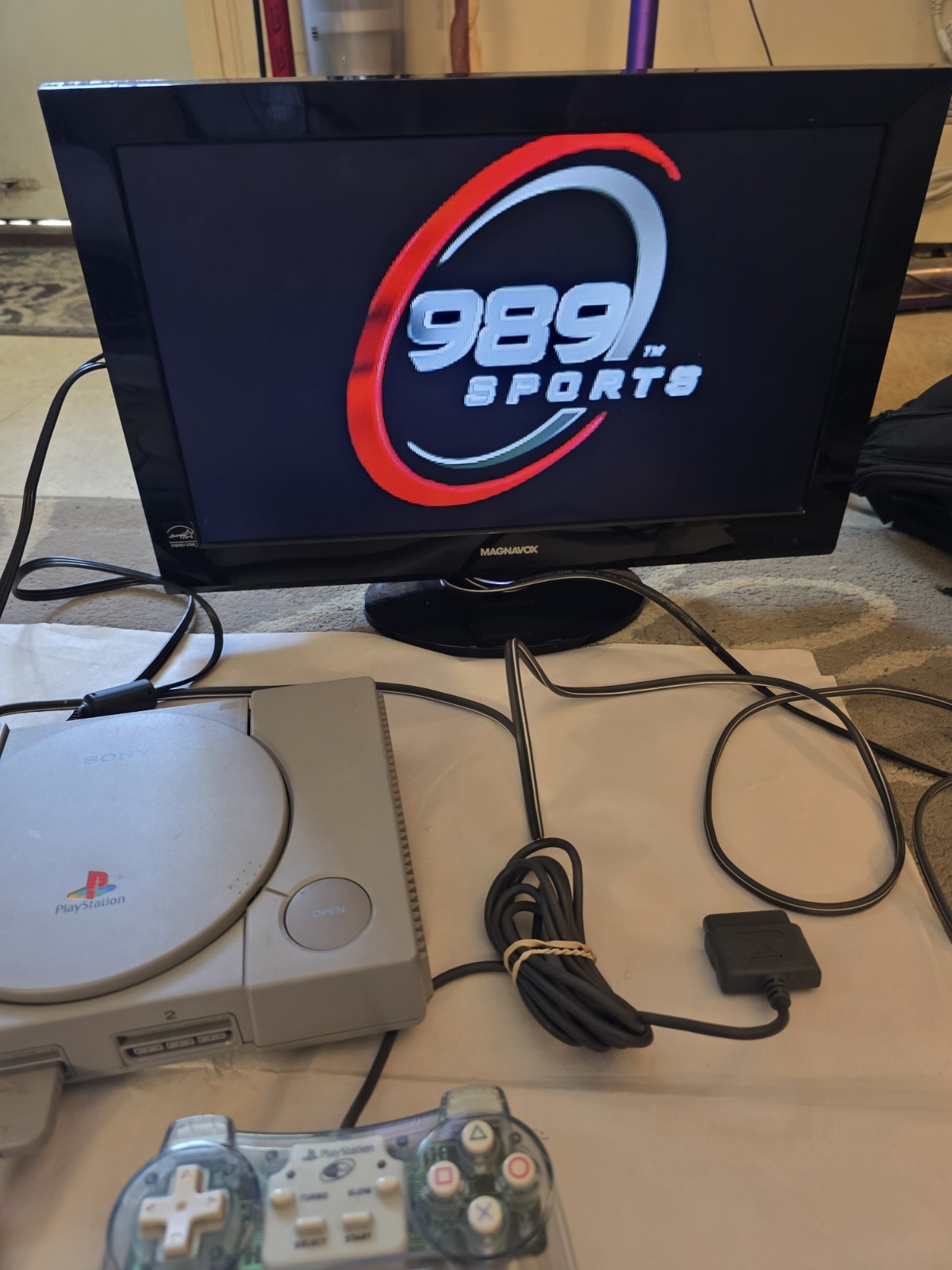 Sony PlayStation 1 SCPH-7501 Console Game System PS1 2 Controller Bundle
