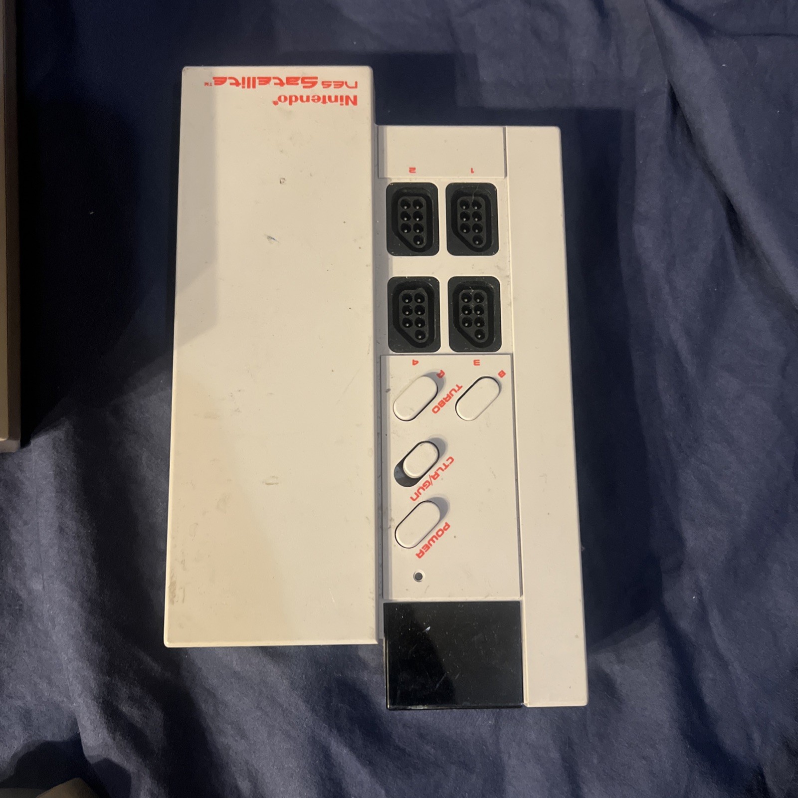 Nintendo Entertainment System Console Controller And Zapper Controller