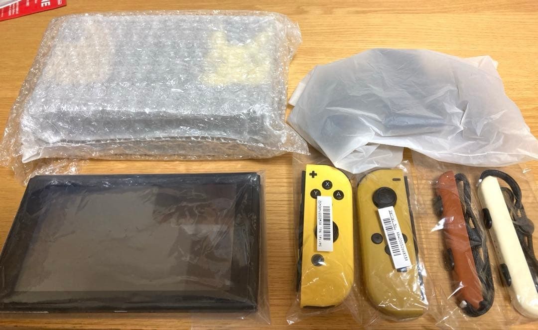 Nintendo Switch Pokemon Let’s Go Pikachu Limited Edition Console Region Free JP