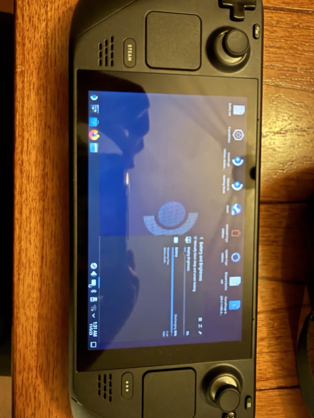 Steamdeck lCD Screen 64GB with 512 Micro SD. Case and Charger Included
