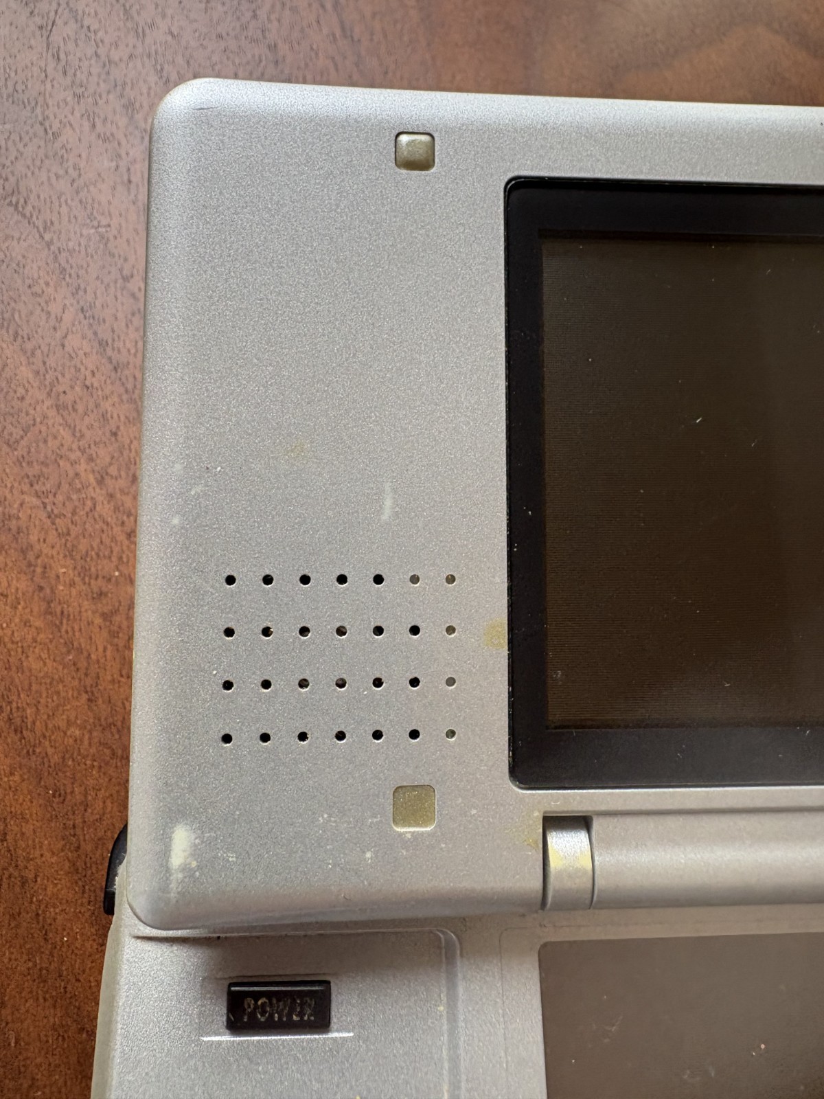 Nintendo DS Console with battery…powers on…no charger