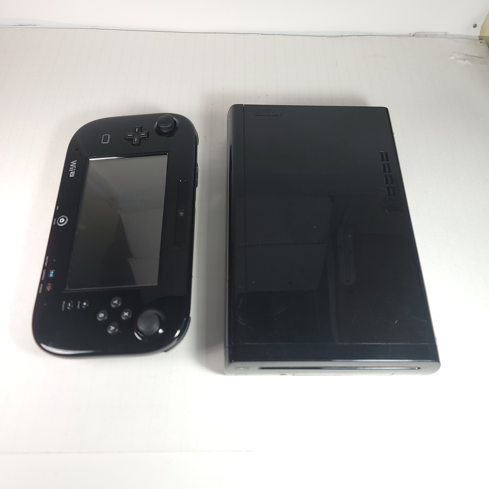 Nintendo Wii U 32GB Super Mario 3D World Deluxe Set CIB Console Bundle Box