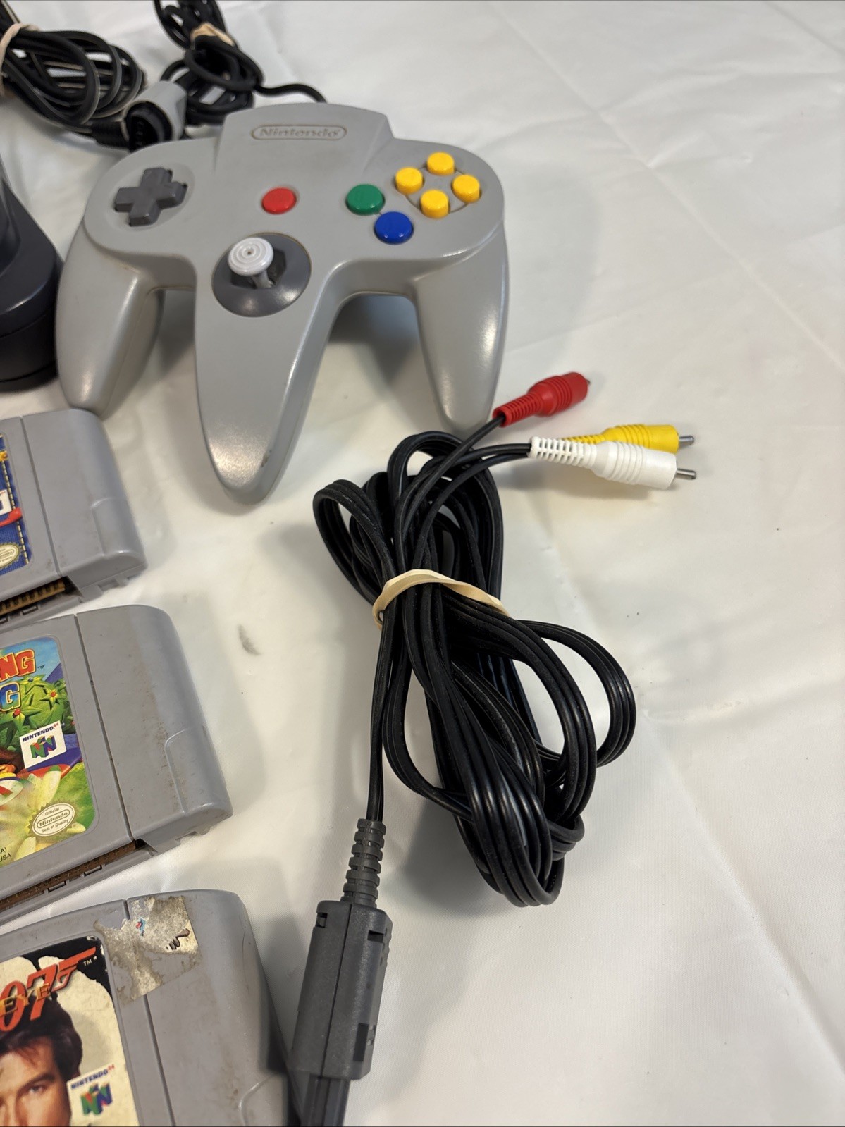 Nintendo 64 N64 Console w/ Memory Expansion 2 Controllers Games & Cords Untested