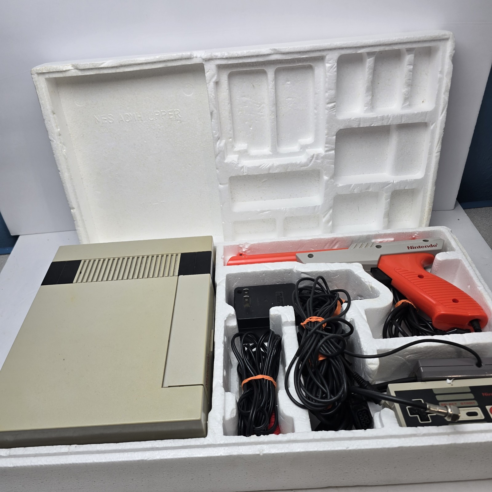 Nintendo NES Action Set Entertainment System Console w/ Controllers & Game