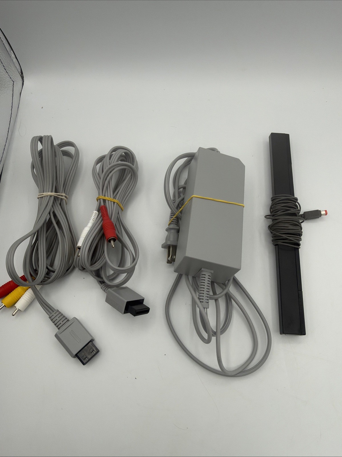 Nintendo Wii Console RVL-001 GameCube Compatible OEM Bundle Tested Works