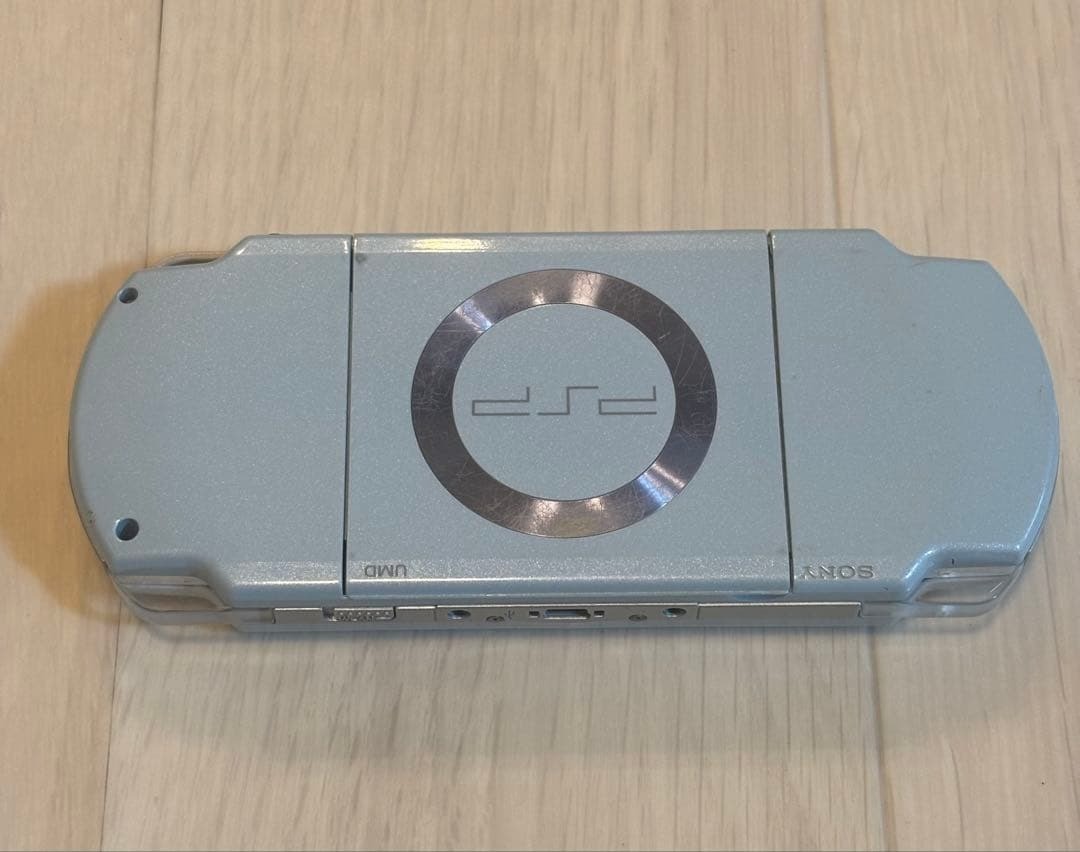 Sony PlayStation Portable PSP 2000 Console Felicia Blue w/Memory Stick USED