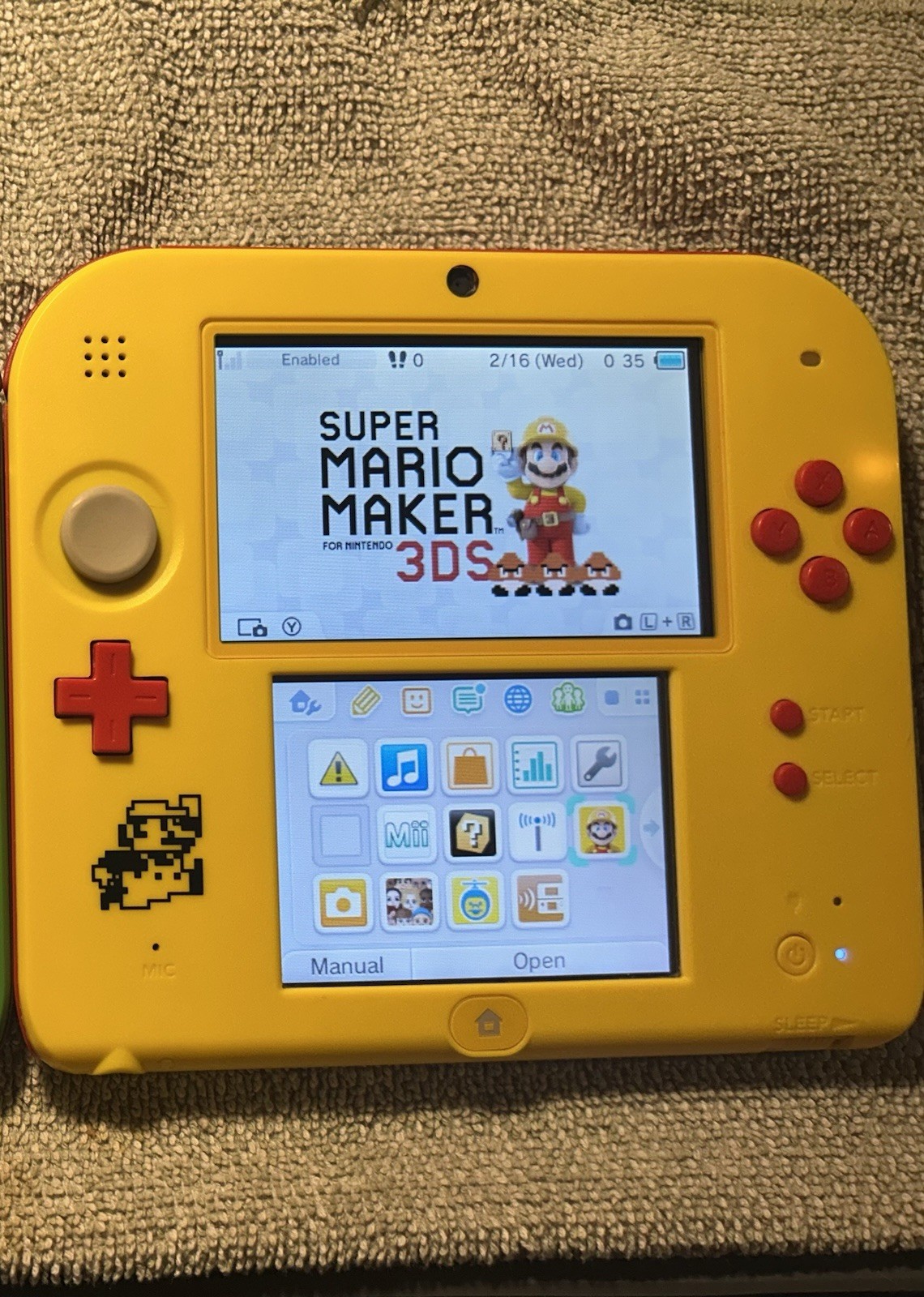 Nintendo 2DS Super Mario Maker for Bundle With Games Plants Vs Zombies