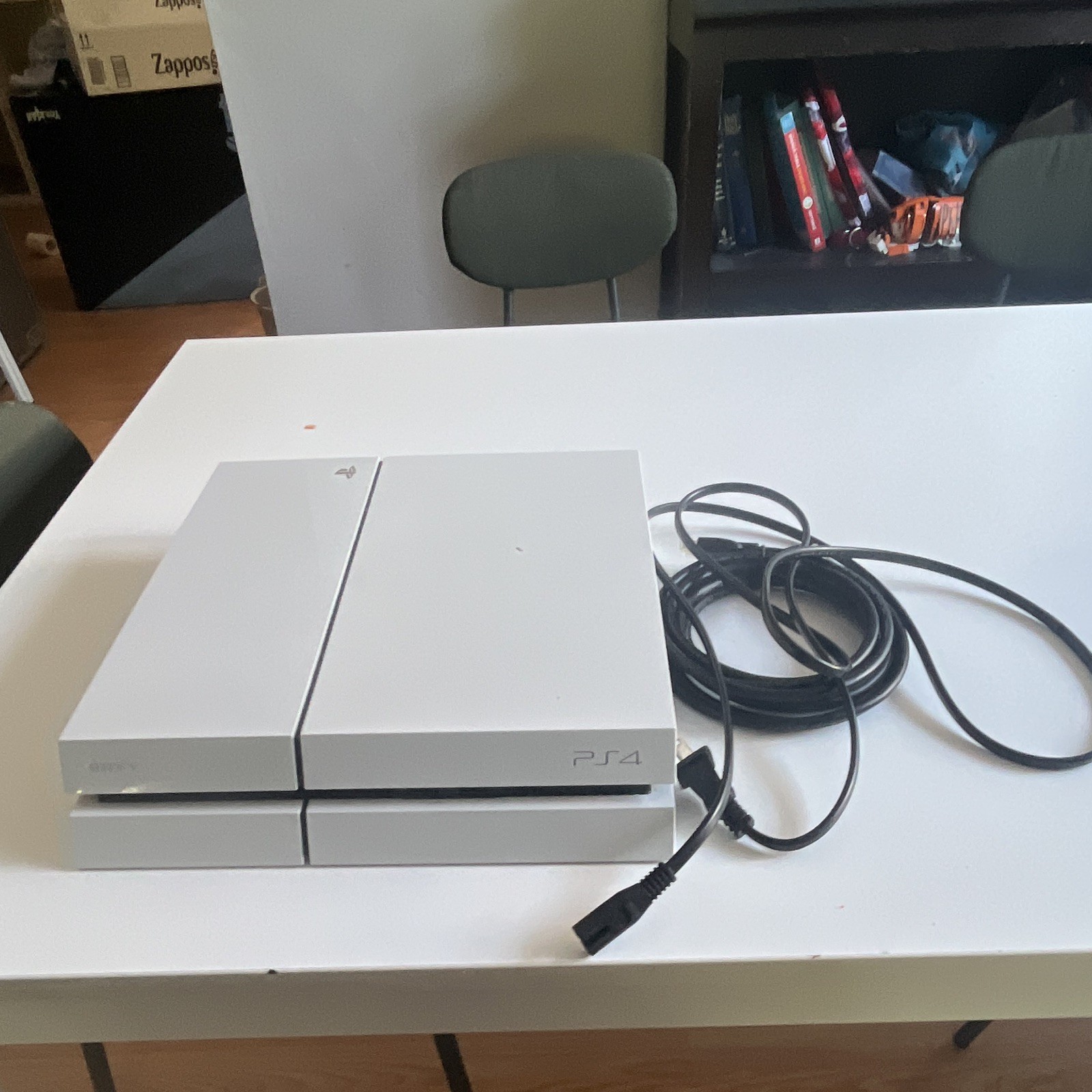 Sony PlayStation 4 PS4 White Home Console w/ Power Cable HDMI USB-A