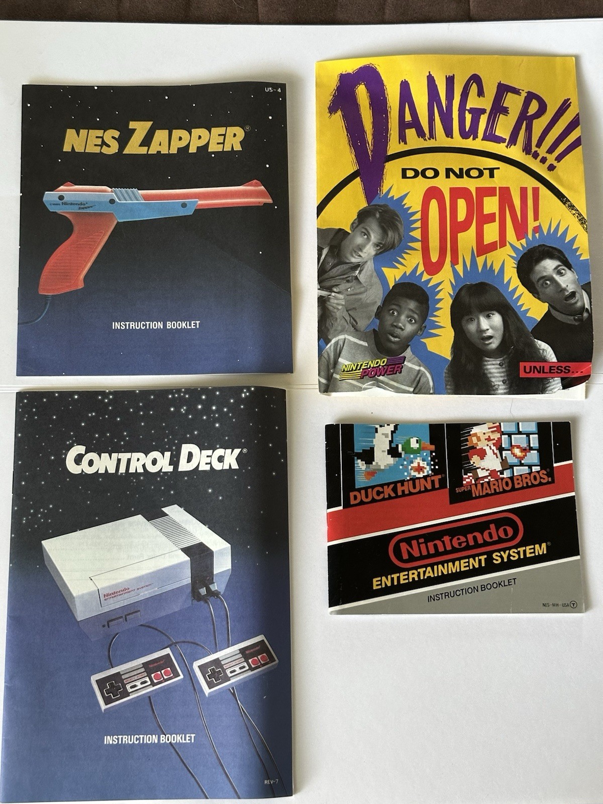 NES Nintendo System Action Set Bundle Complete w/Box NES-001