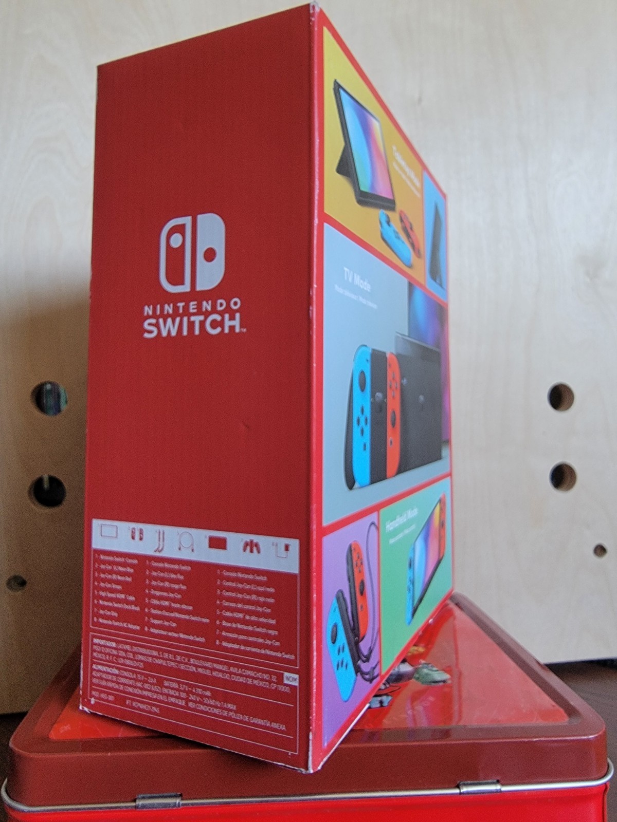 NEW IN BOX Nintendo Switch OLED Console – 64GB – Neon Blue/Neon Red Joycons