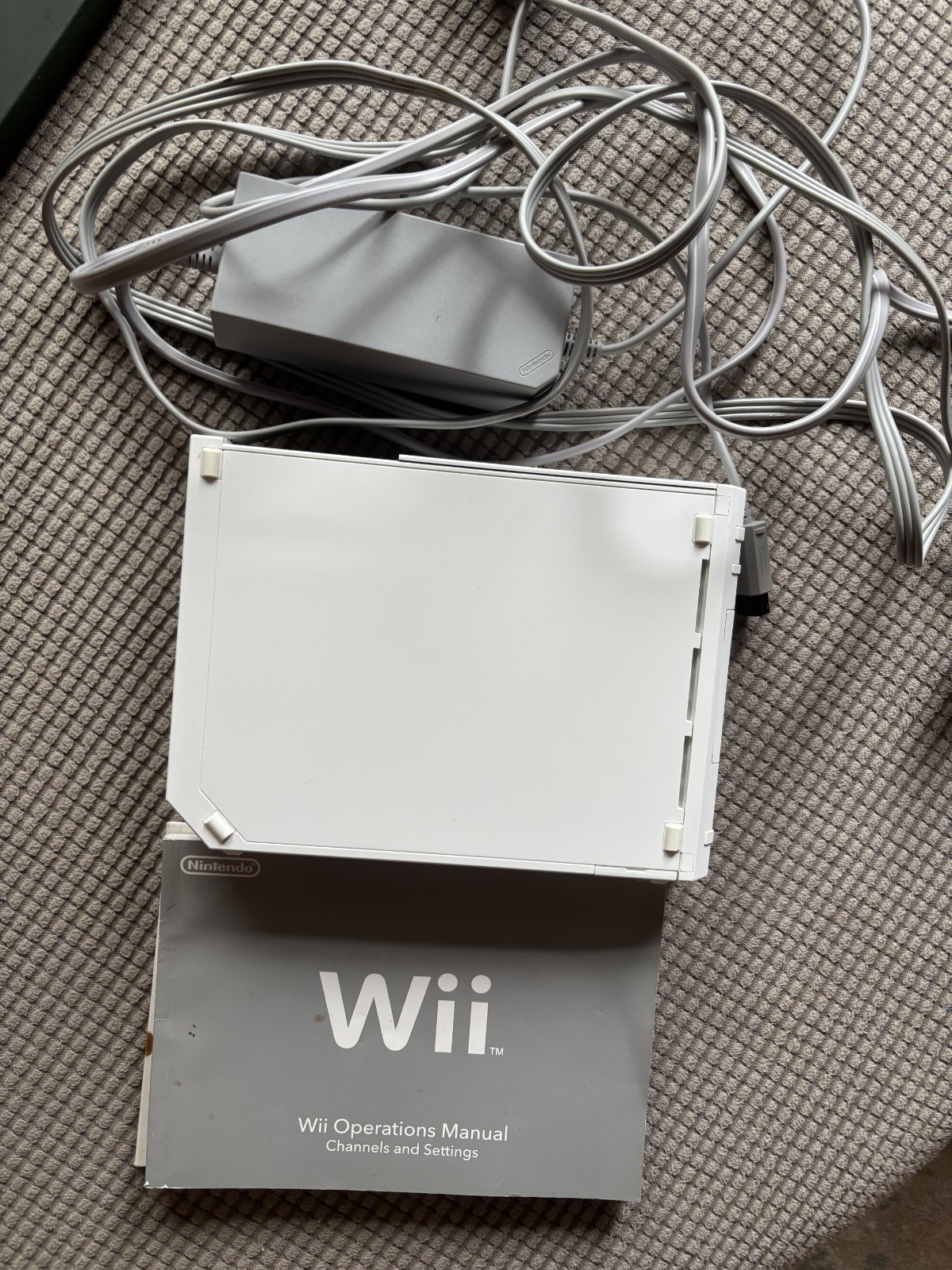 Nintendo Wii Home Console Tested & Working – Cords Included – White