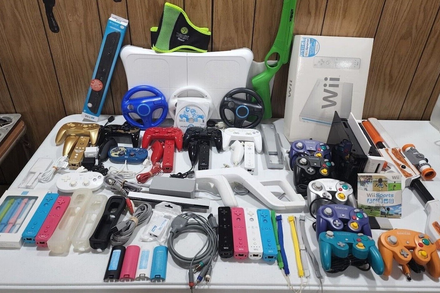 GENUINE NINTENDO WII WII U ACCESSORIES CONSOLES GAMECUBE NUNCHUCKS CONTROLLERS!