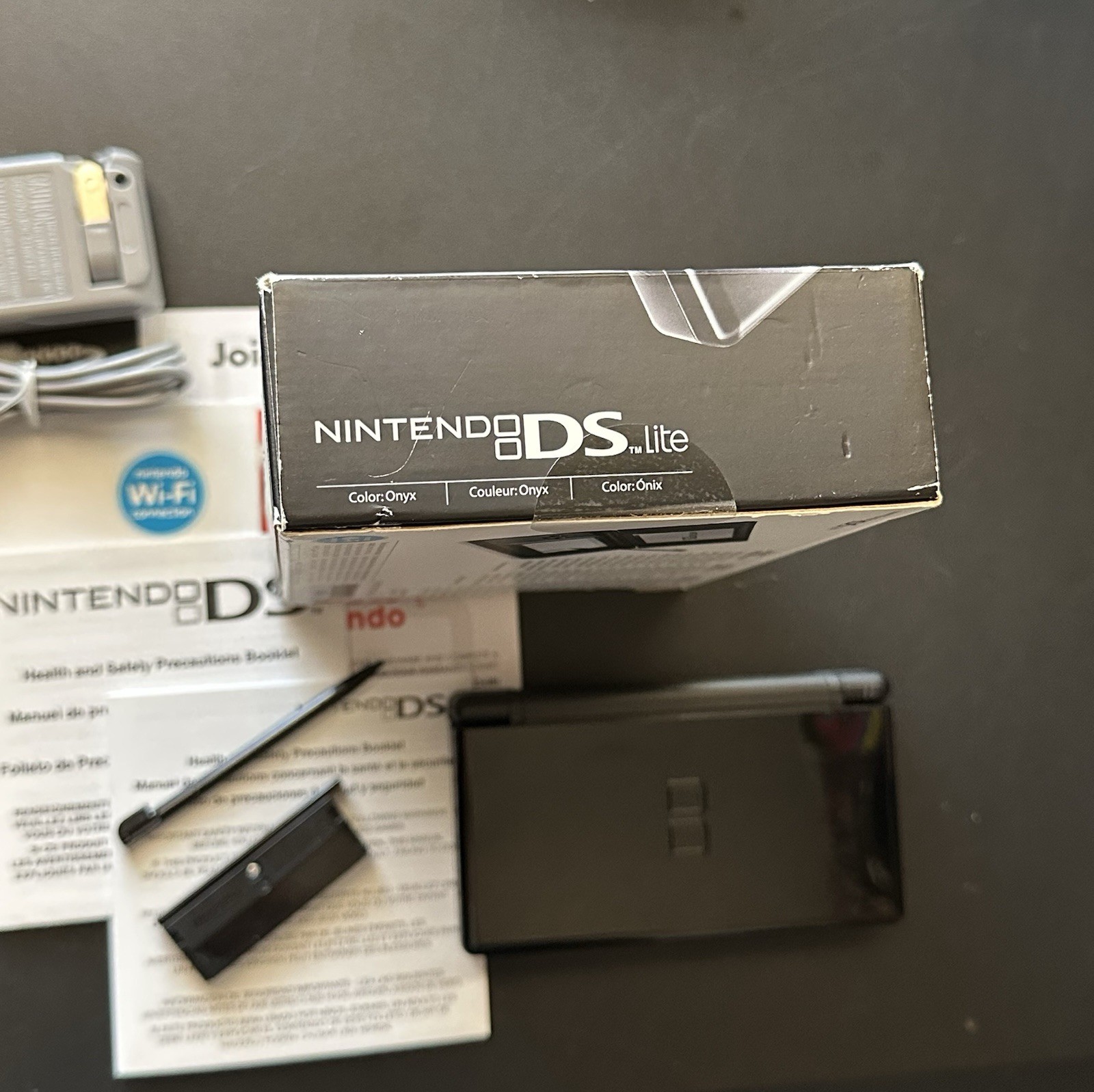 CIB In Box USA Onyx Gloss Black Nintendo DS Lite Handheld Console System Charger