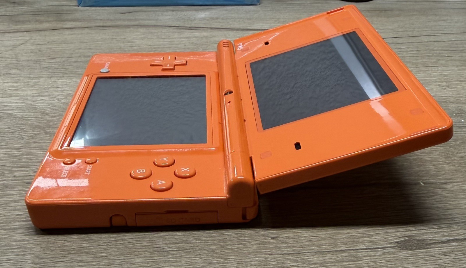 Nintendo DSi Orange Console Clean Tested Working Charger, Stylus, 4GB, Protector